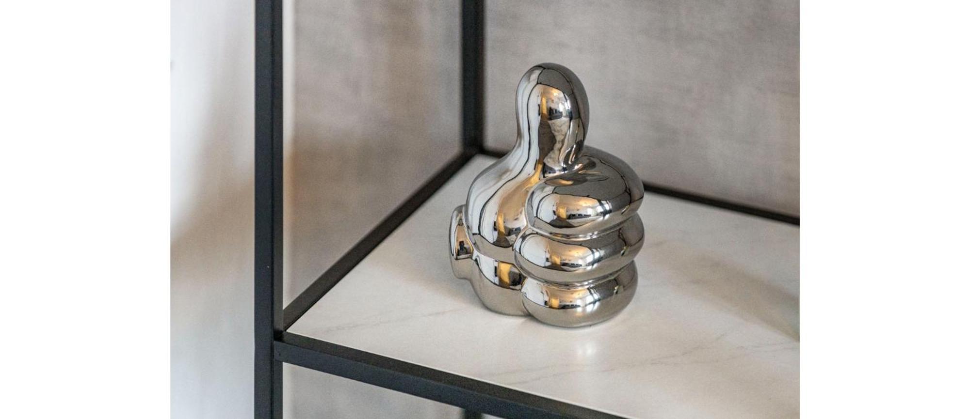 Tranquility Touchdown: Your Sanctuary Apartamento