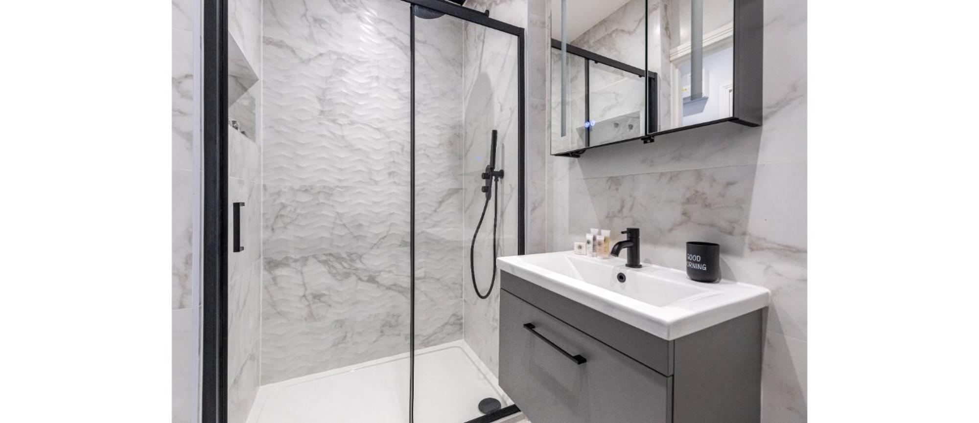 Tranquility Touchdown: Your Sanctuary Apartment London