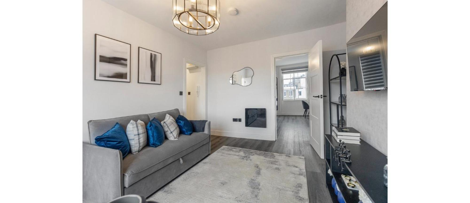 Tranquility Touchdown: Your Sanctuary Apartment London