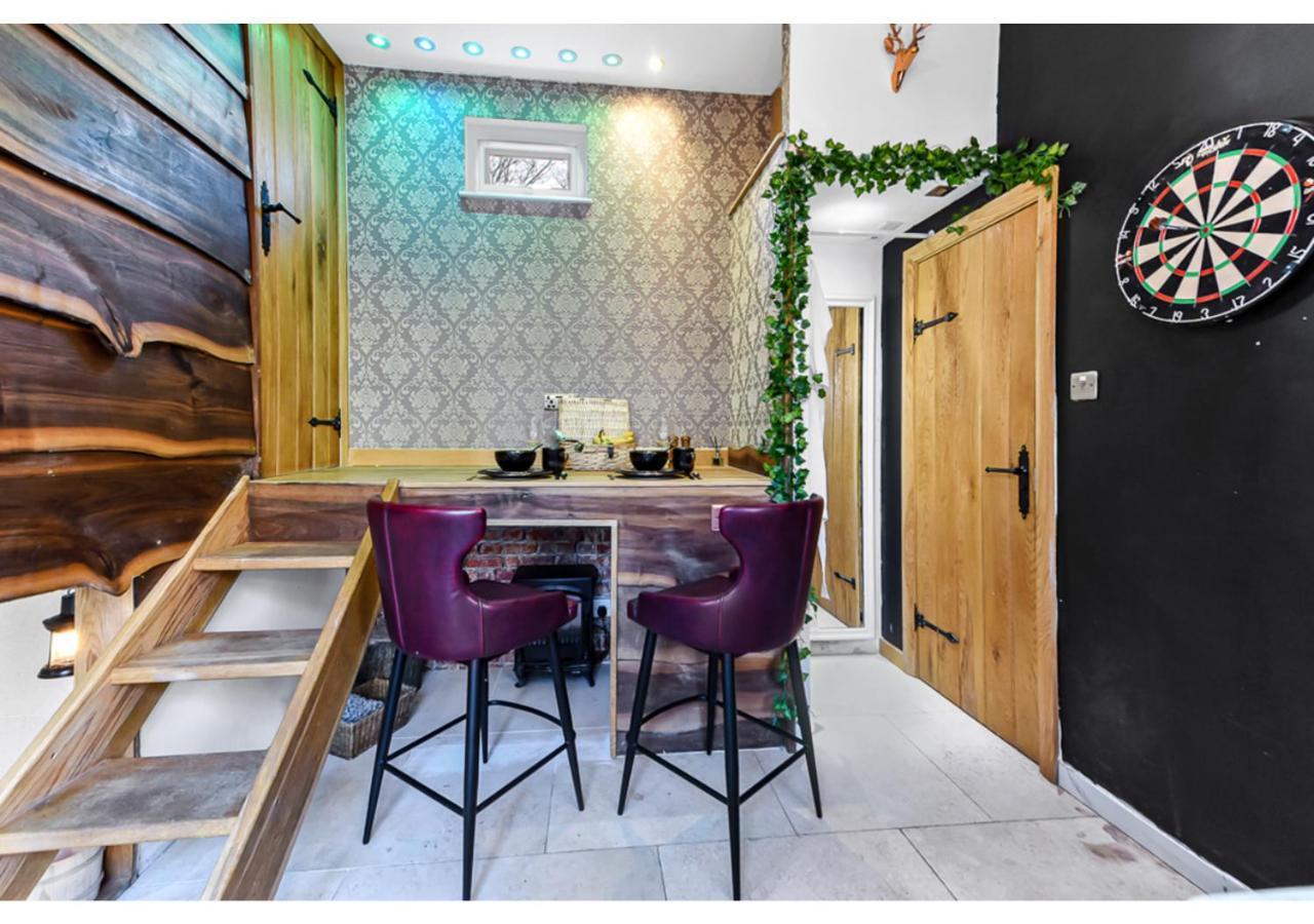 Apartamento Charming Log Cabin With Hot Tub & Grill Londres