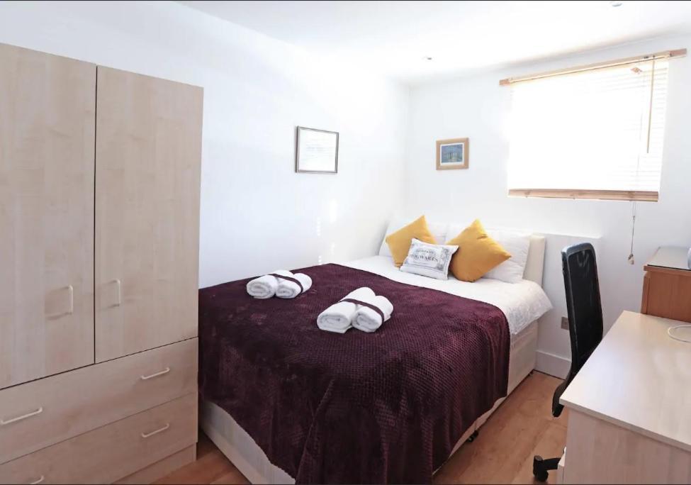 Lovely Private Bedrooms In Euston Station - 121 Homestay London