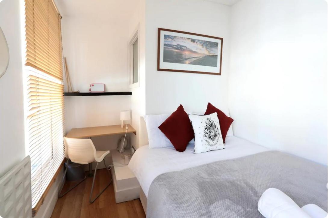 Lovely Private Bedrooms In Euston, London