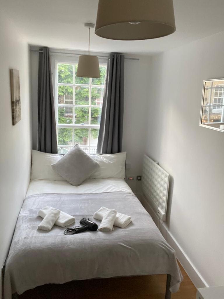 Private In Euston, Homestay *