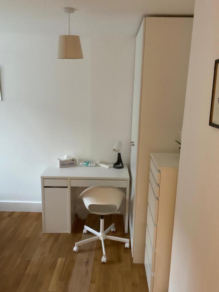 Private In Euston, * London