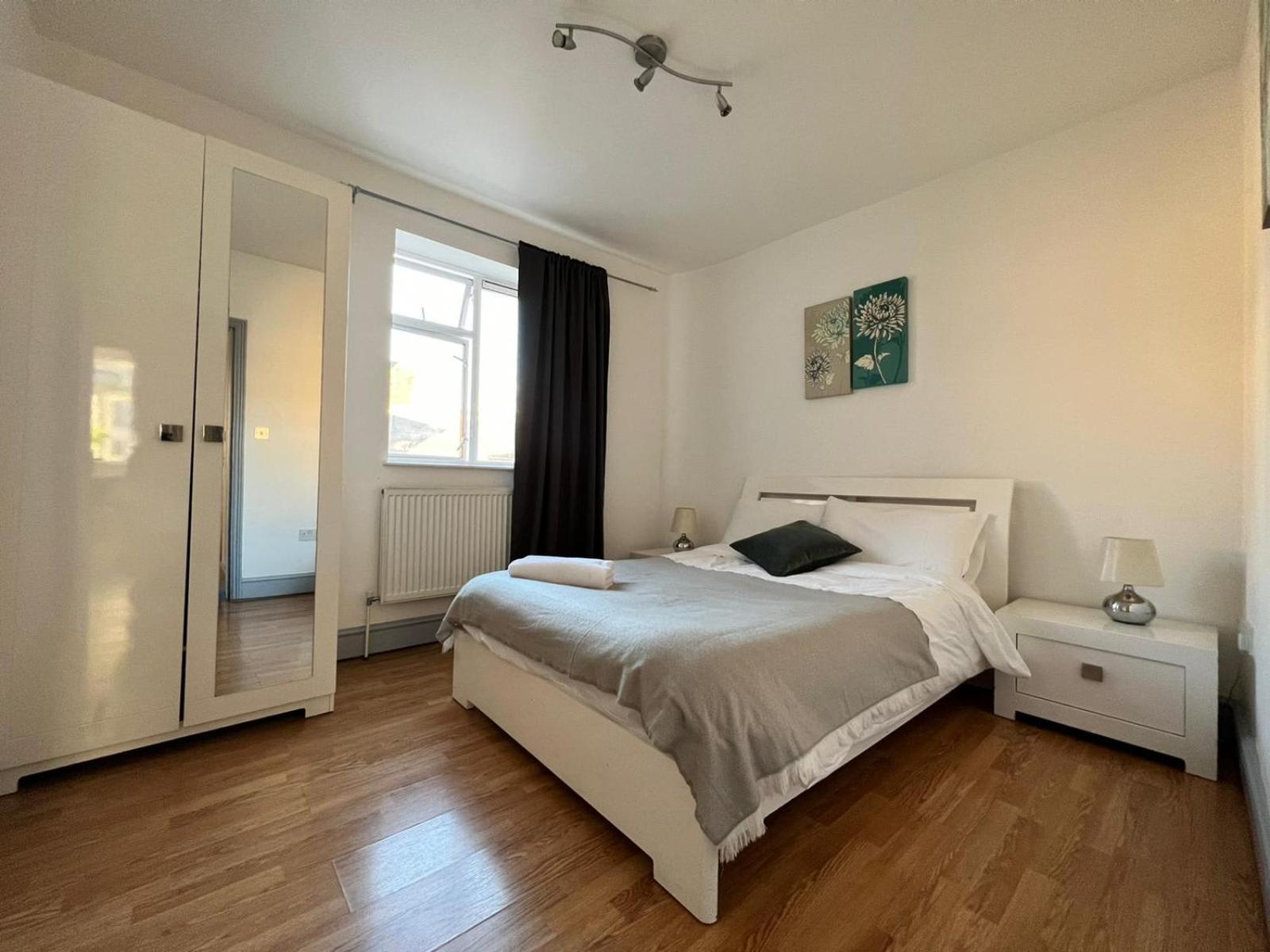 Shoreditch - Lovely Two-bedroom Apartment London