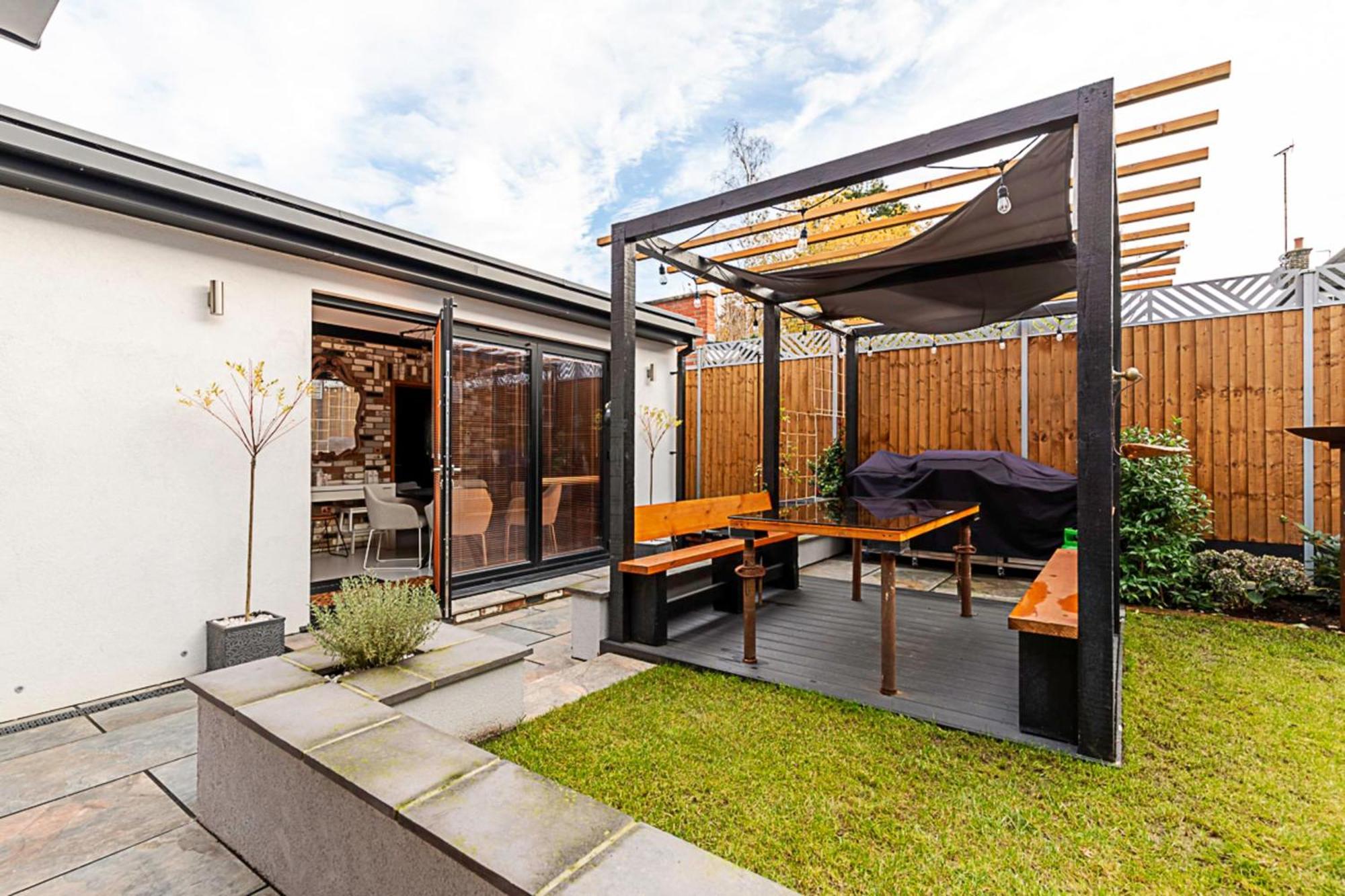 Holiday home Scarlett Heart In Golders Green *