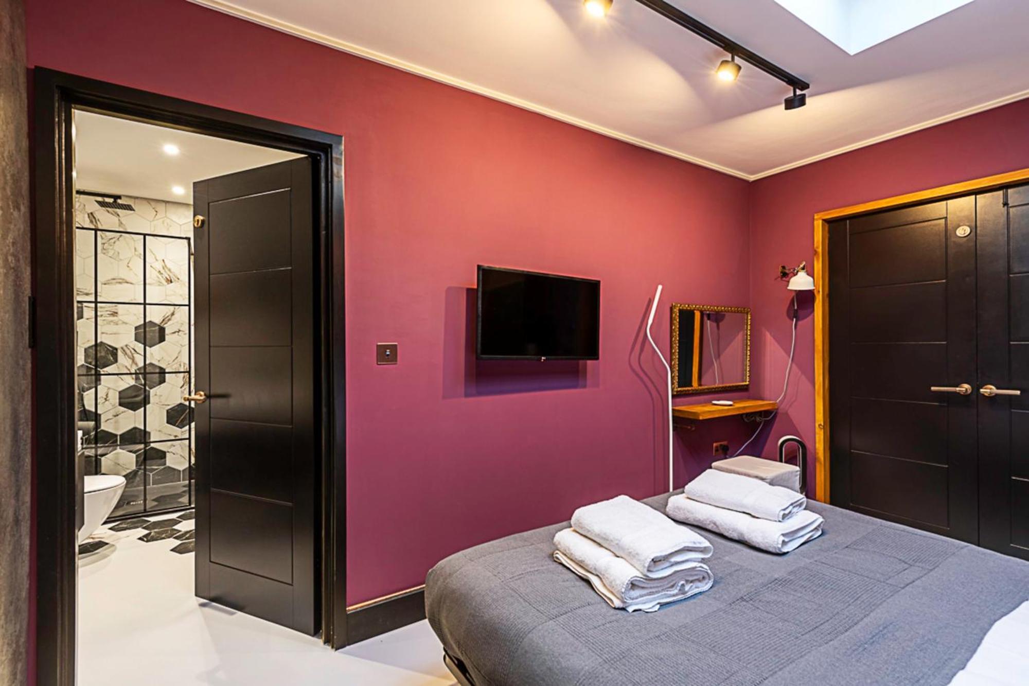 Holiday home Scarlett Heart In Golders Green *
