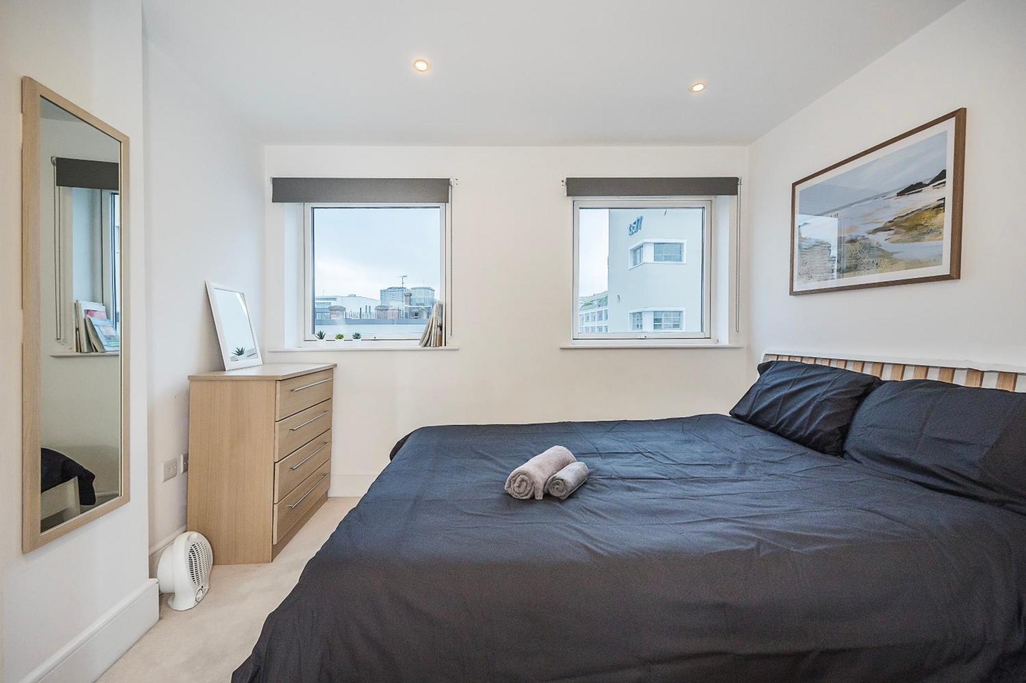 Urban Oasis With Views In Old St *