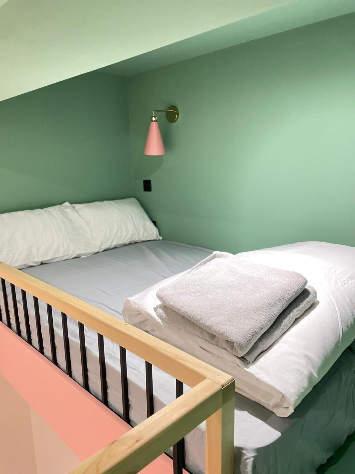 Gasthof Cozy En-suite Loft In Trendy Local *