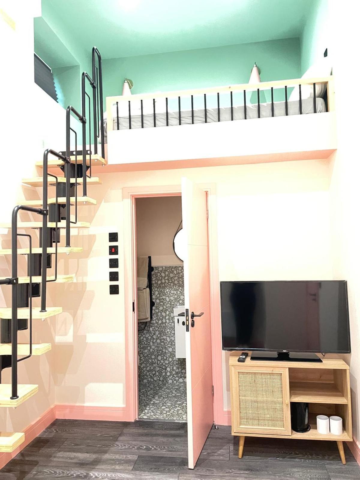 Cozy En-suite Loft In Trendy Local Gasthof *