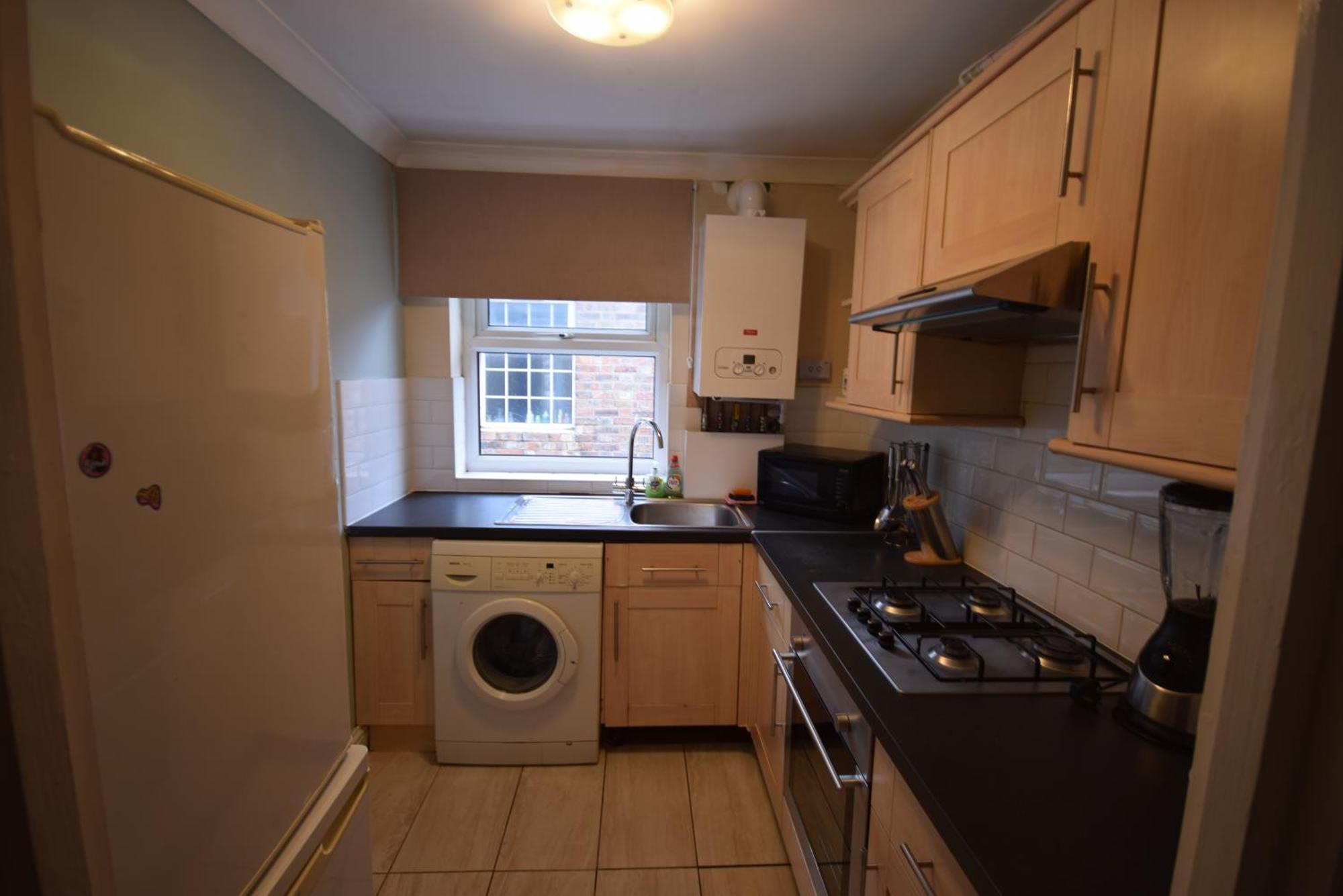 Apartment Two Bedroom Flat St Andrews Road *