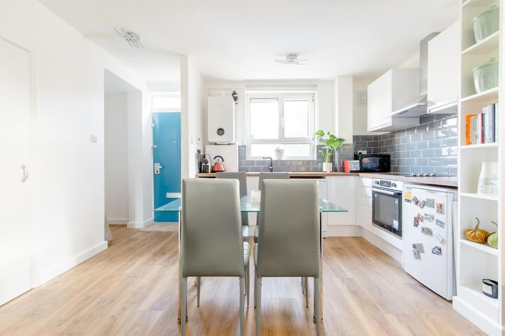 Apartment *brand New 1 Bedroom Flat In London* *