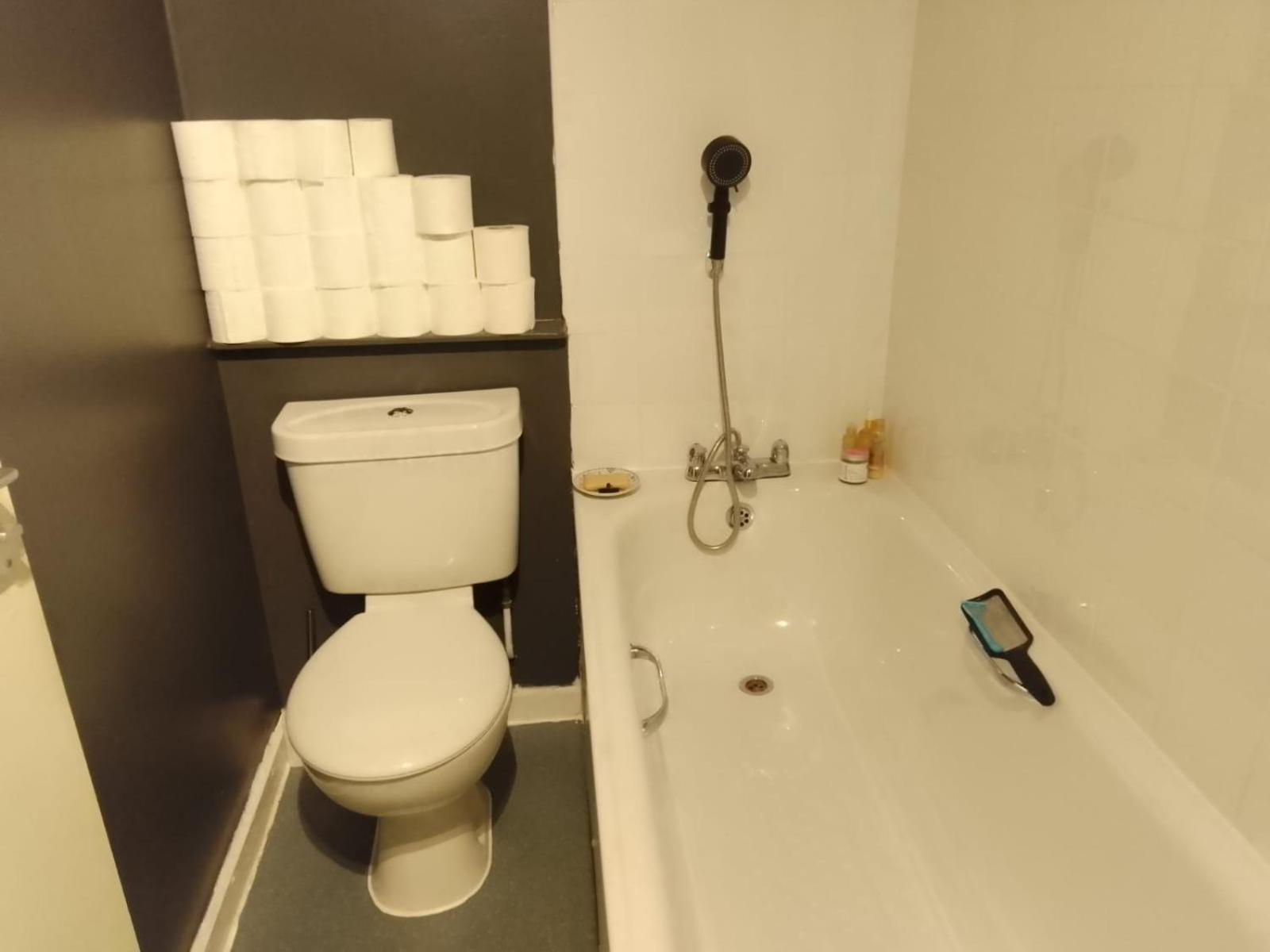 Lodgings. Homestay London
