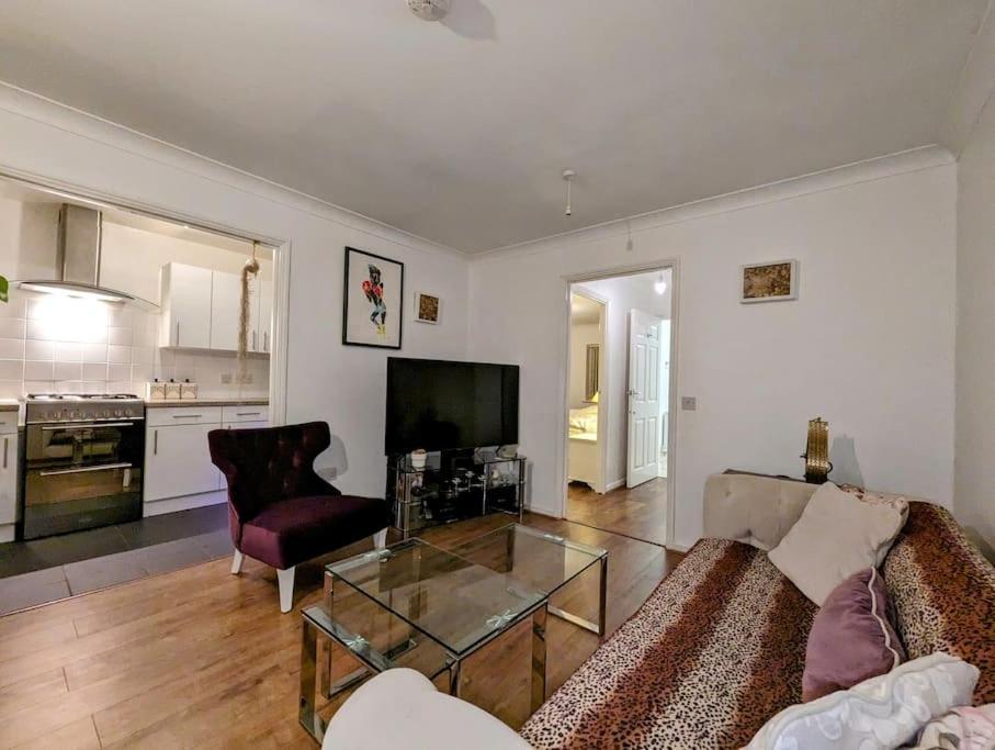 Large, Plant Filled Flat With Balcony * London