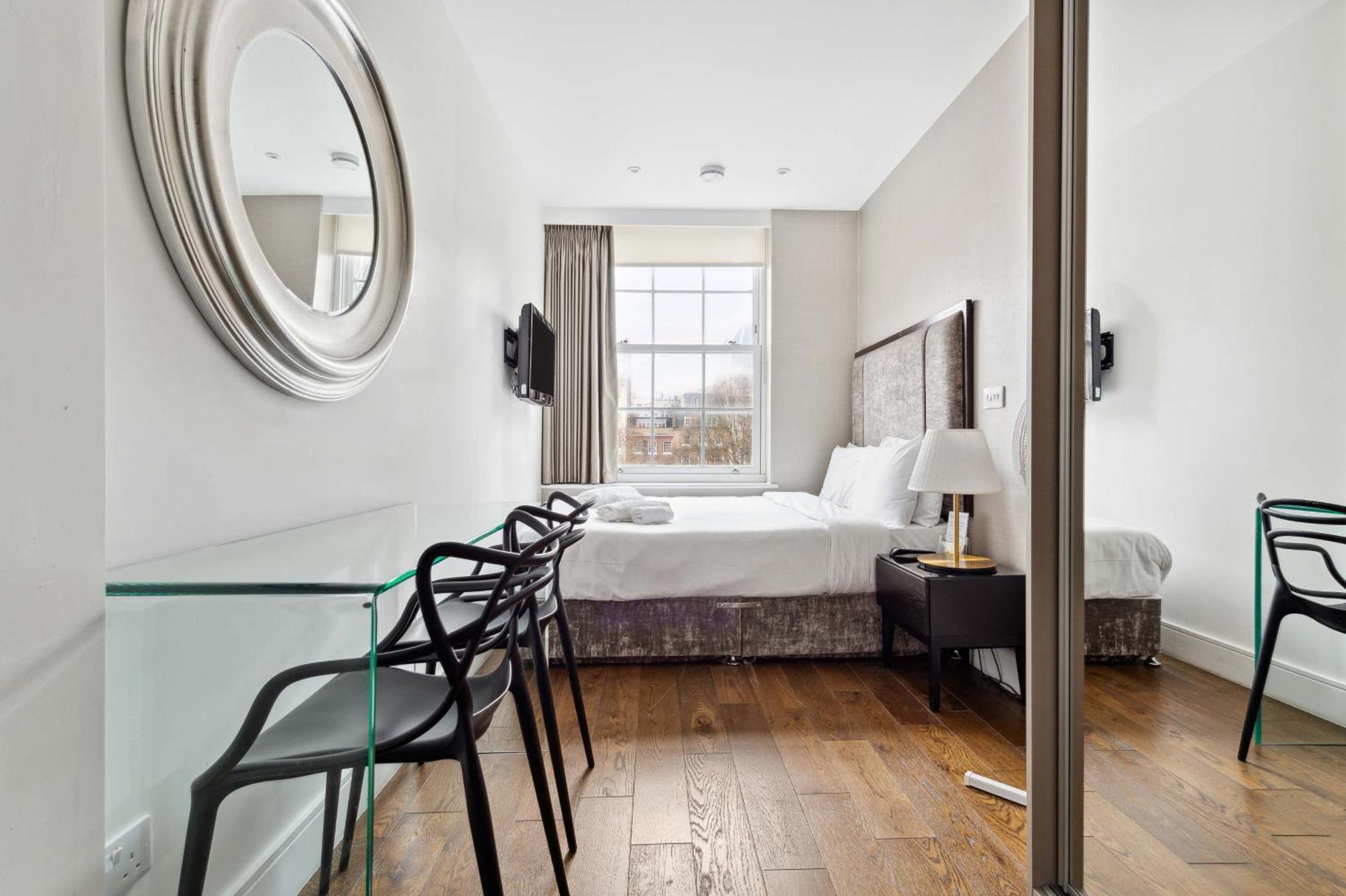 Valet Golden Square Londres