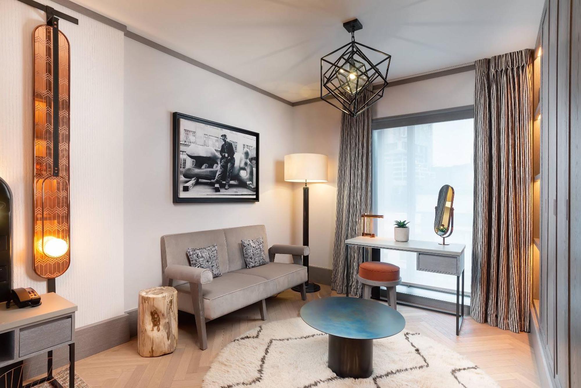 Hart Shoreditch London, Curio Collection By Hilton London