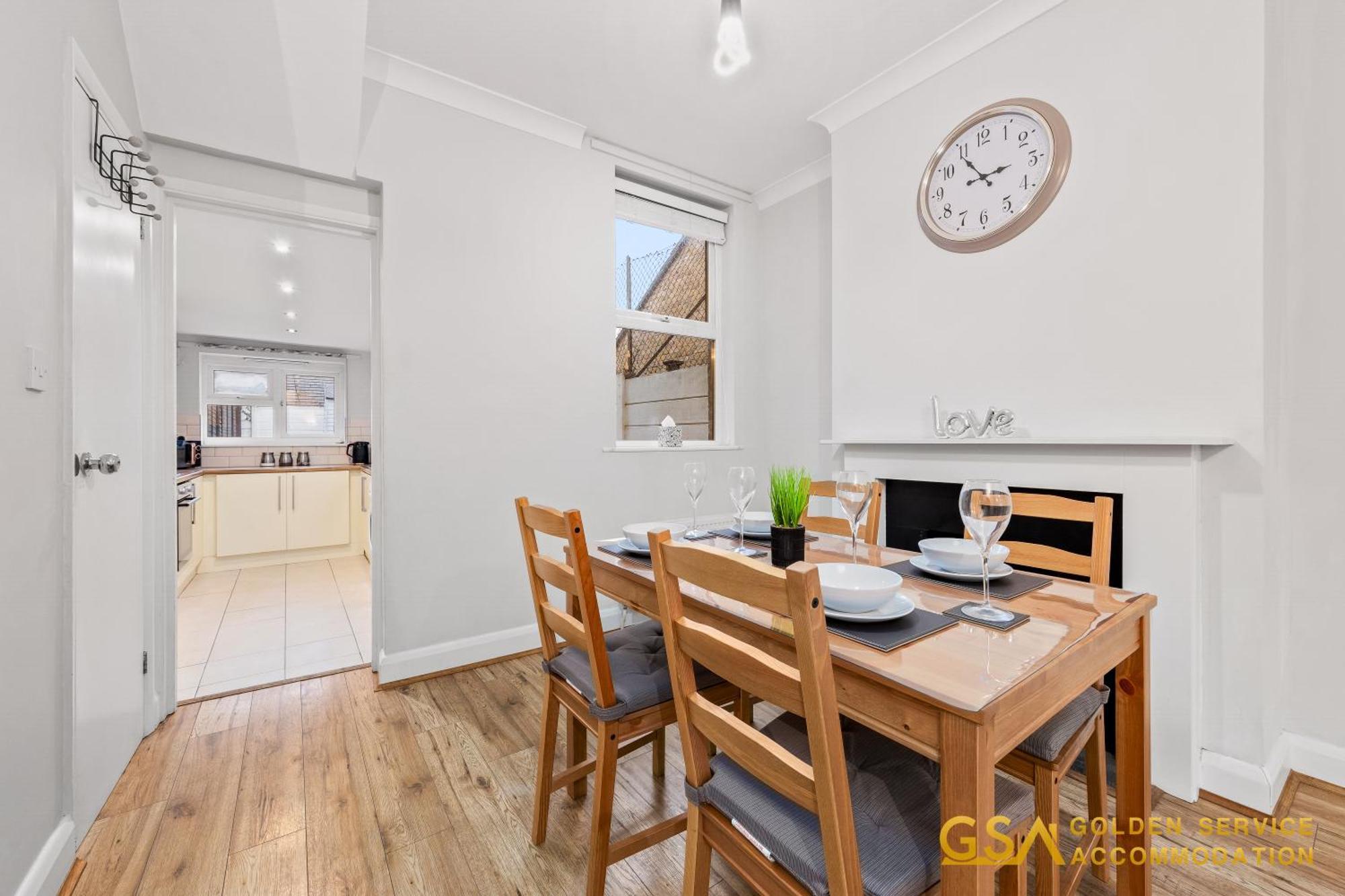 Holiday home 3 Bed In Forest Gate - Waltham Forest London