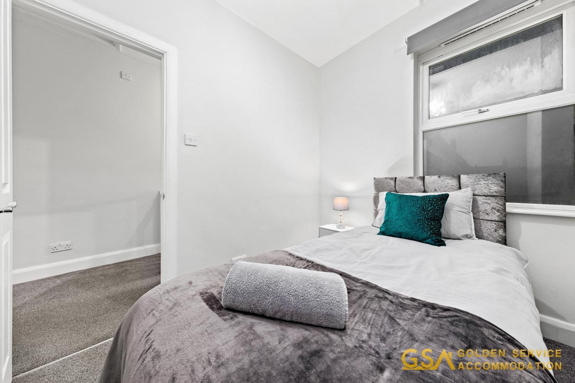 3 Bed In Forest Gate - Waltham Forest London
