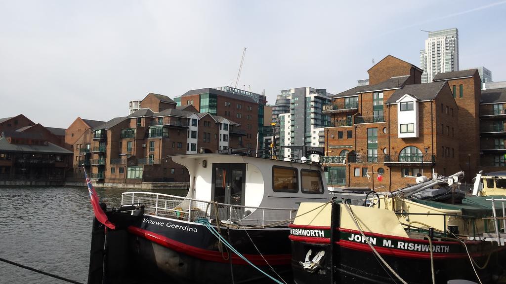 Canary Wharf Apartment