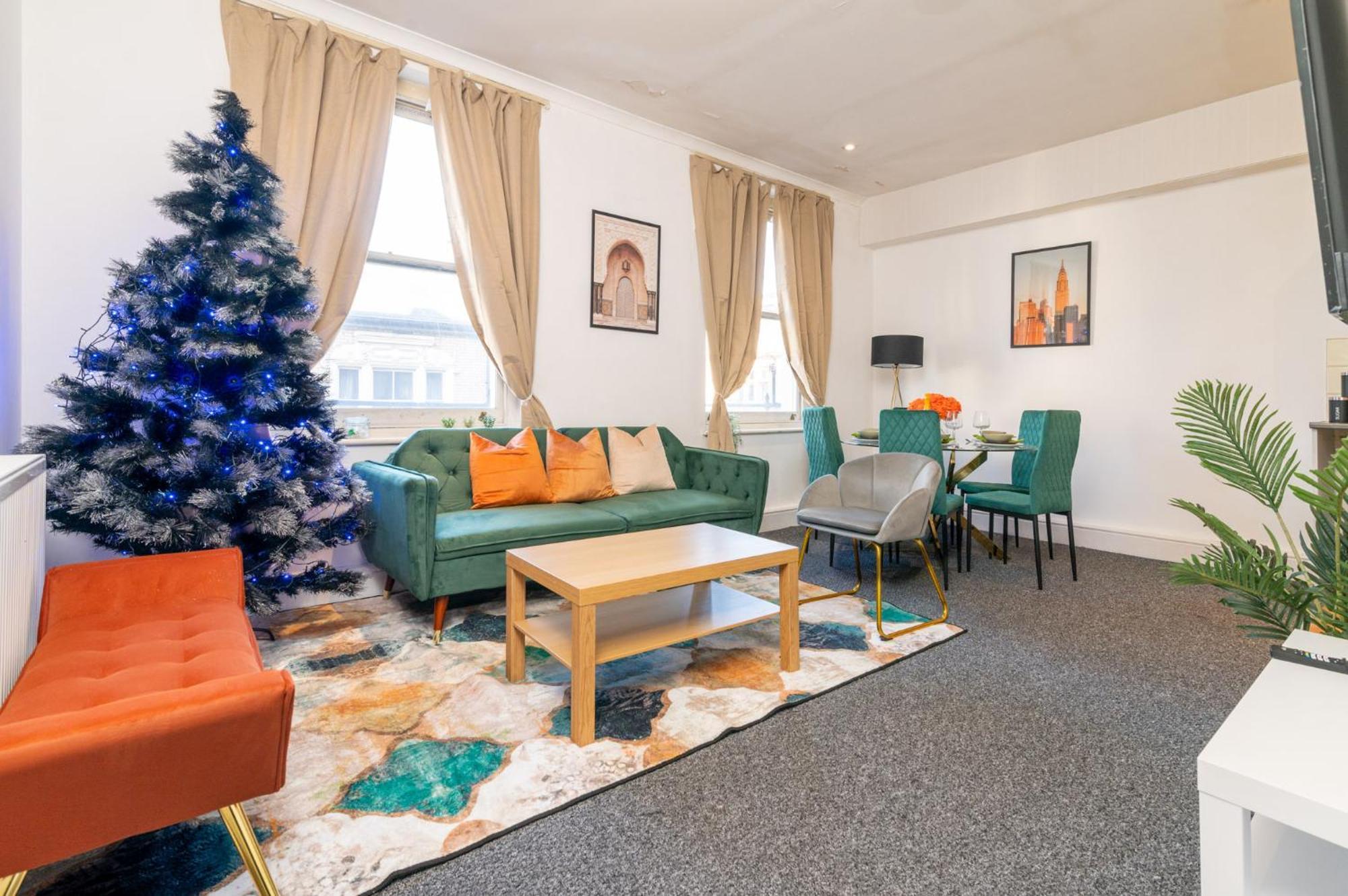 Bayswater Apartment *