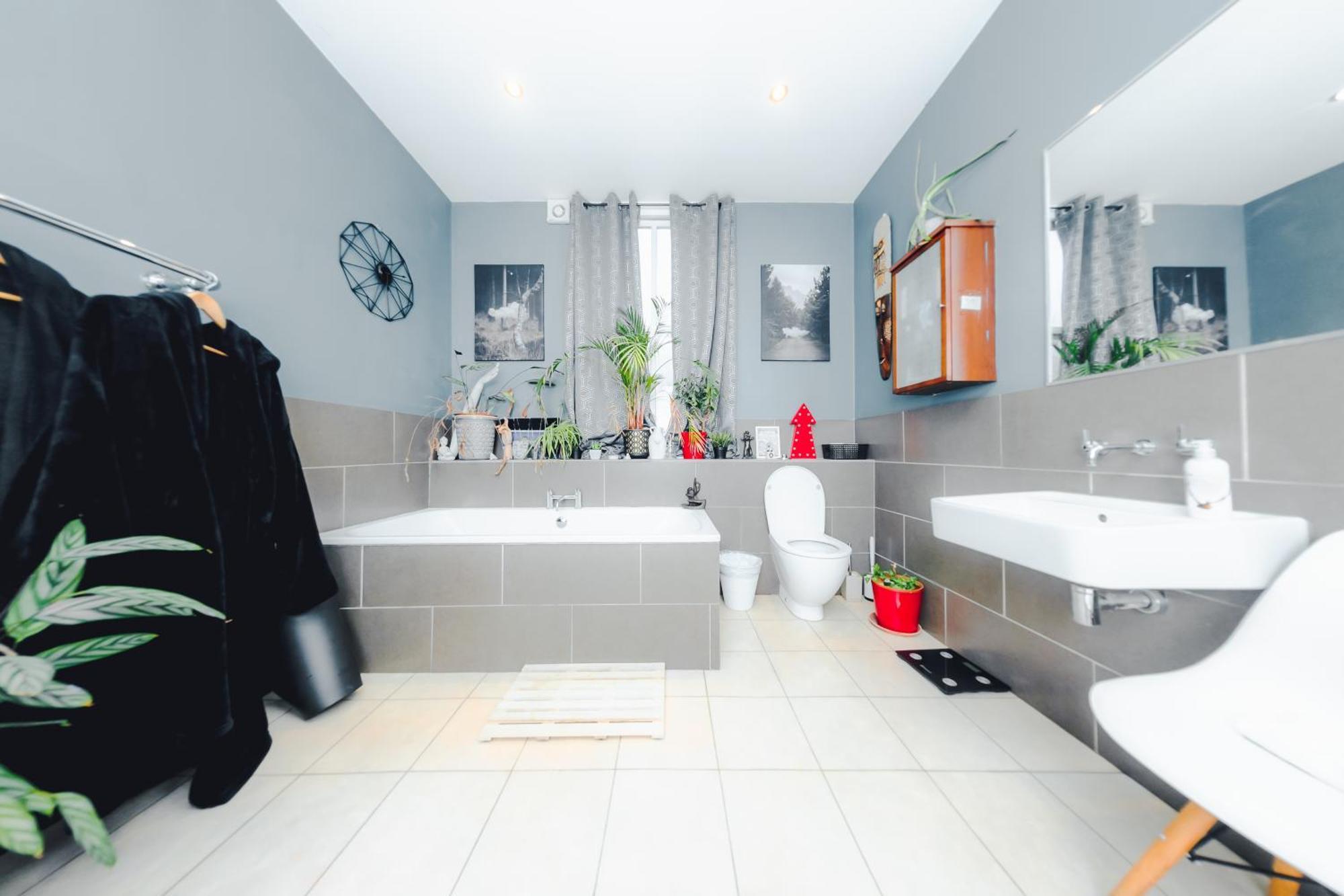 Hospedagem domiciliar Master En - Townhouse Double With Garden & Hot Tub Londres