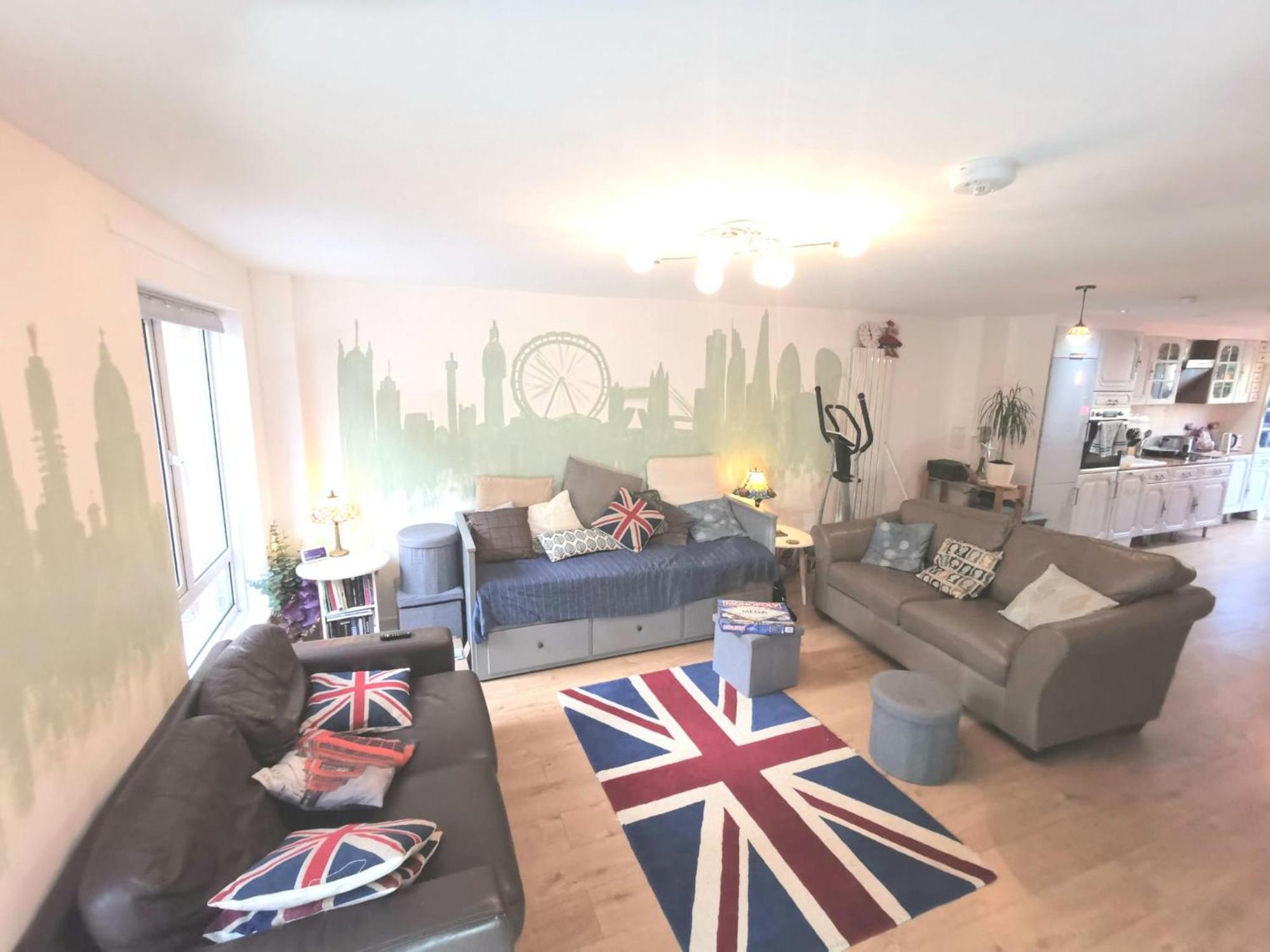 Free Parking - 4 Bed - 3 Bath - Sofa Bed - Digital Lock Entry Ferienhaus *