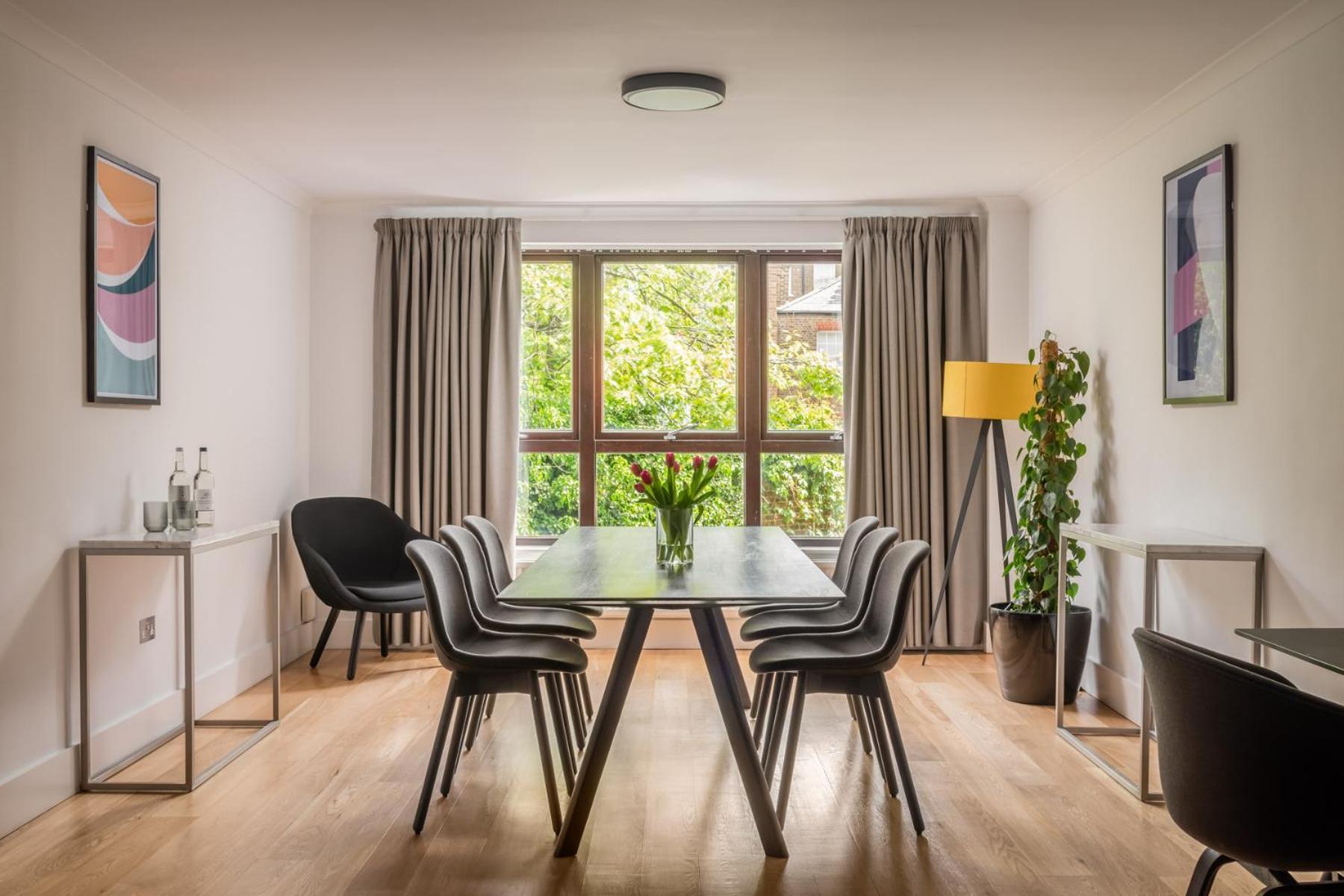 Monarch House - Serviced - Kensington