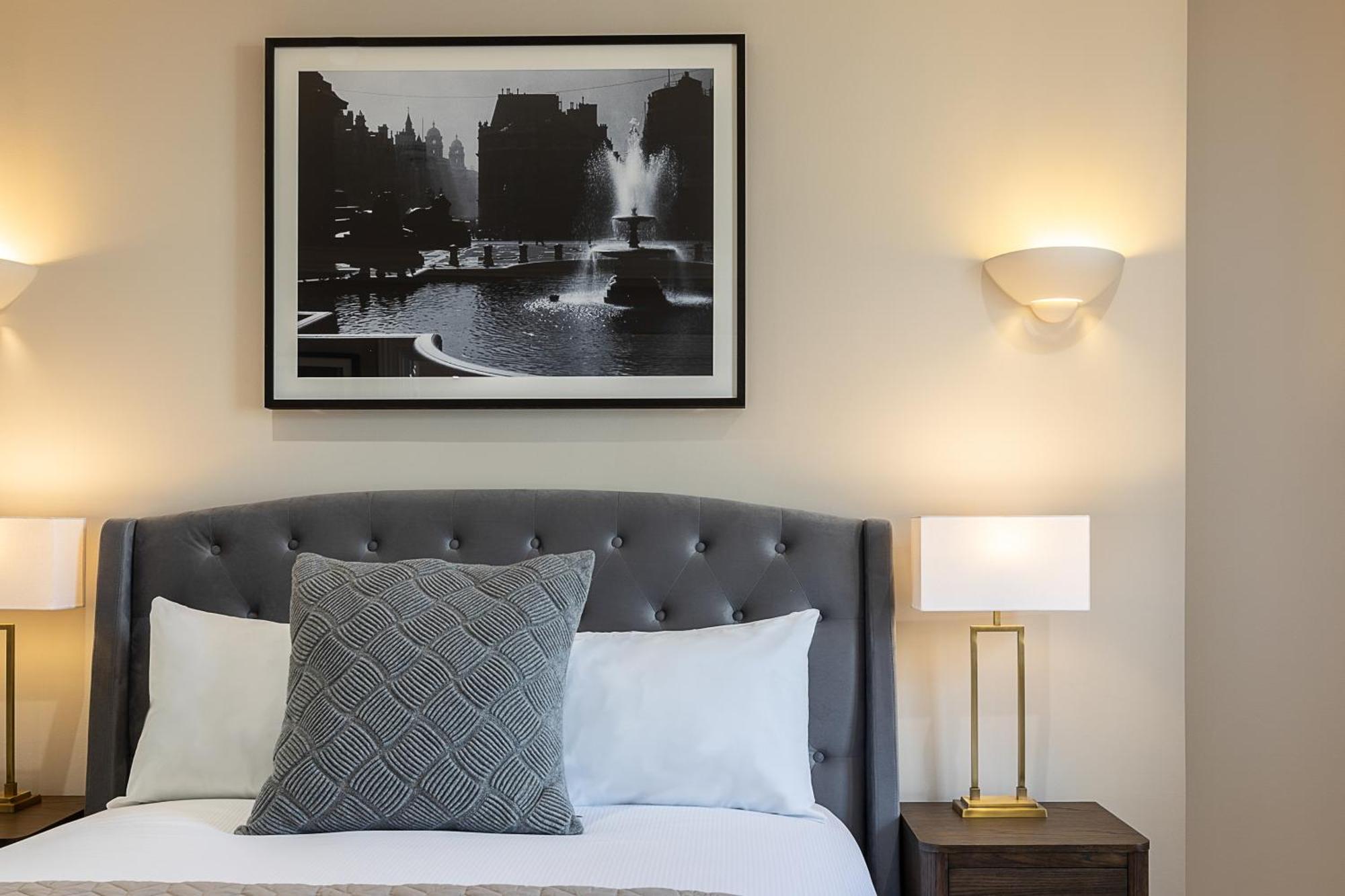 Apartment Astonishing Flats Near Mayfair & Piccadilly Circus London