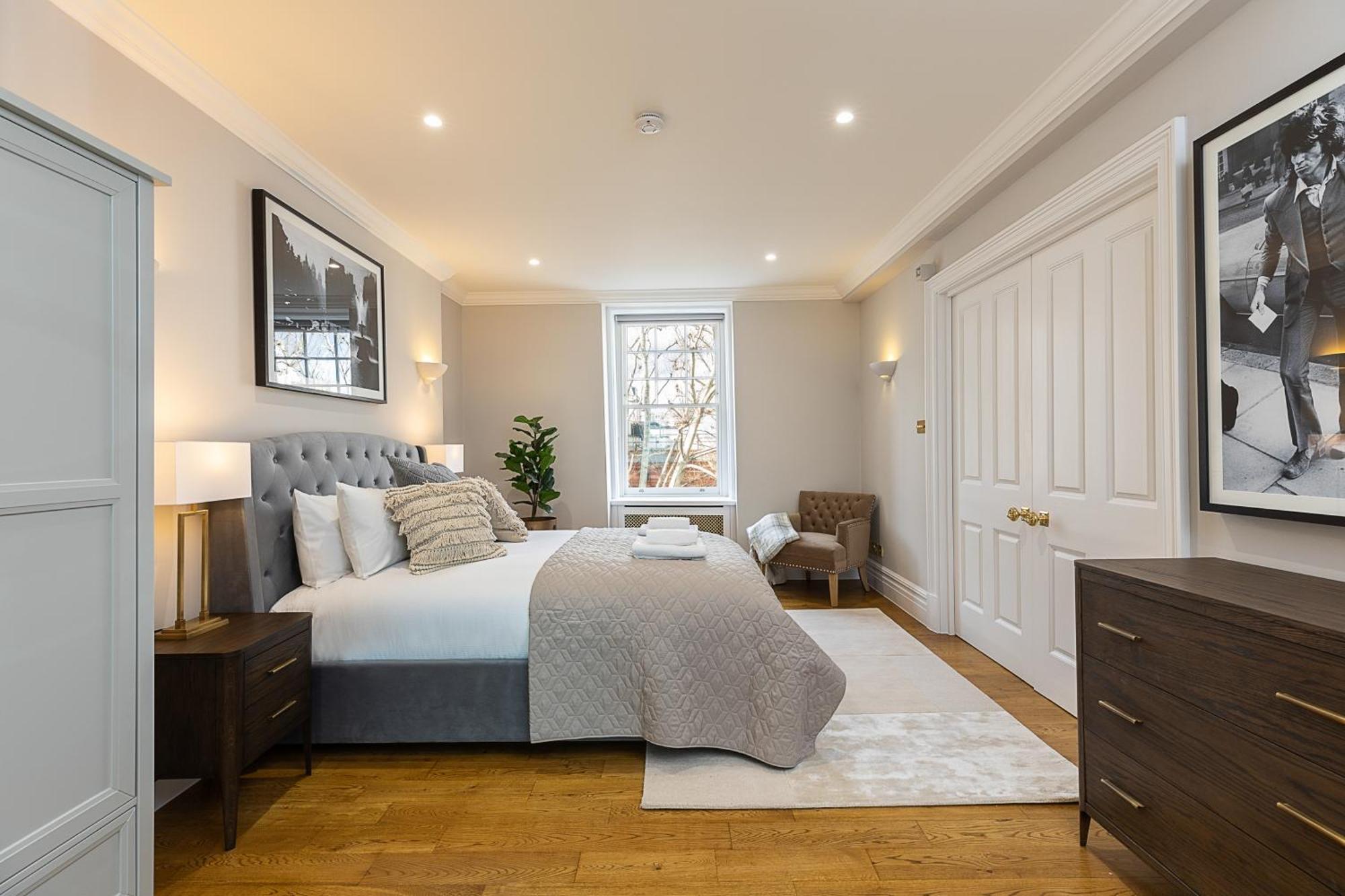 Astonishing Flats Near Mayfair & Piccadilly Circus Apartment