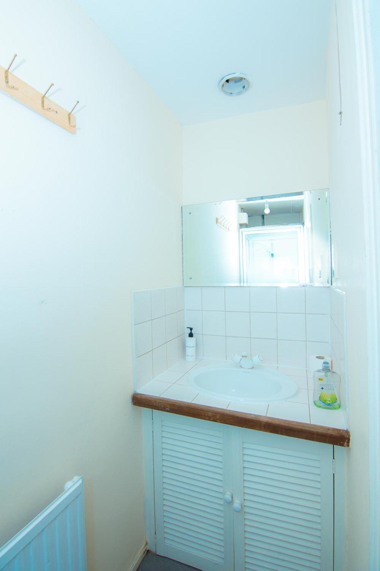 Victorian Woods Bed & Breakfast London