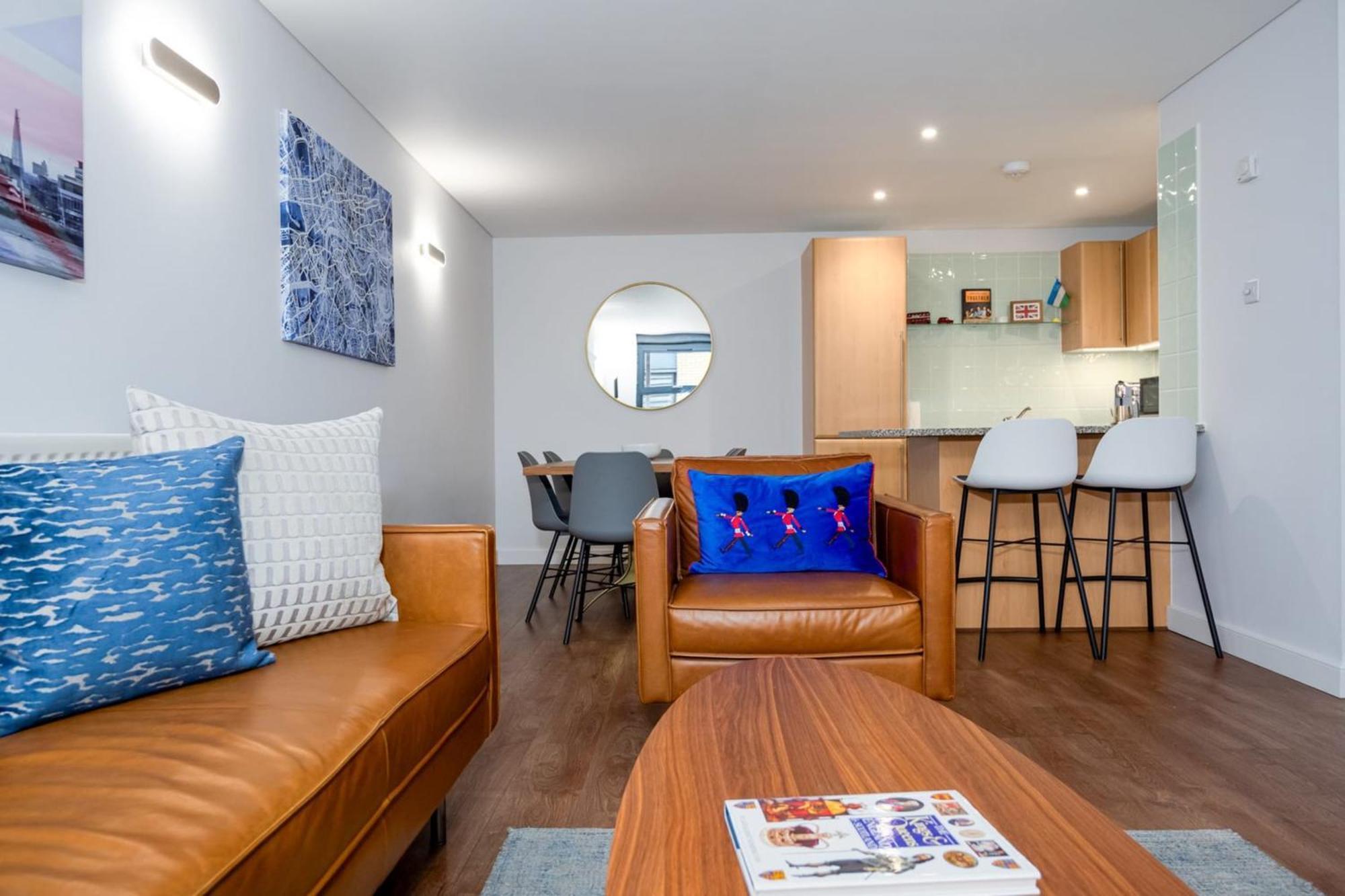 Apartment Modern & Spacious 2 Bedroom In London