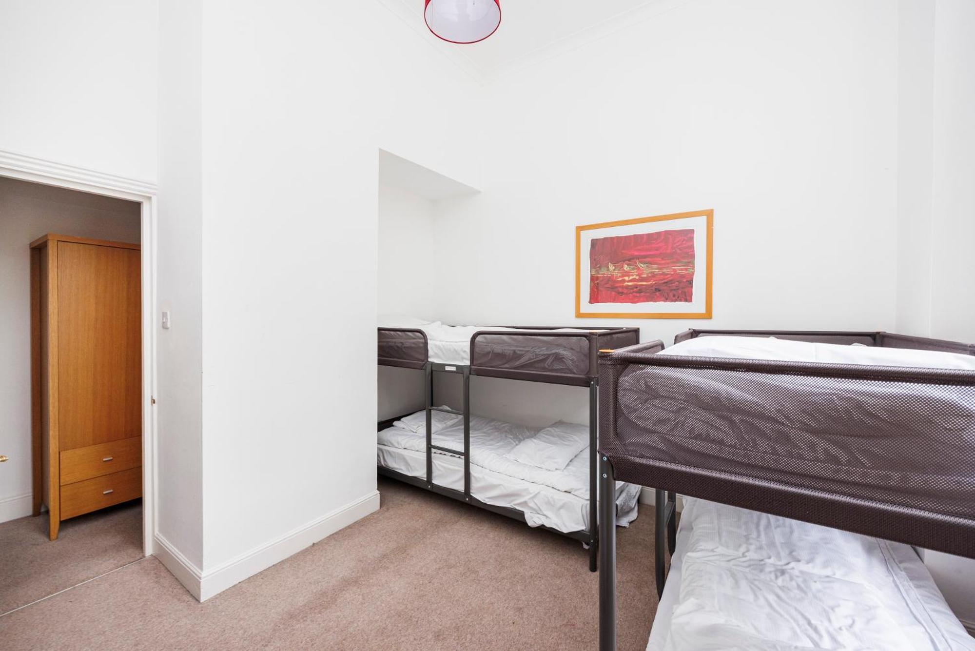 Aparthotel Mansion House With Spacious Close To Excel And Canarywharf