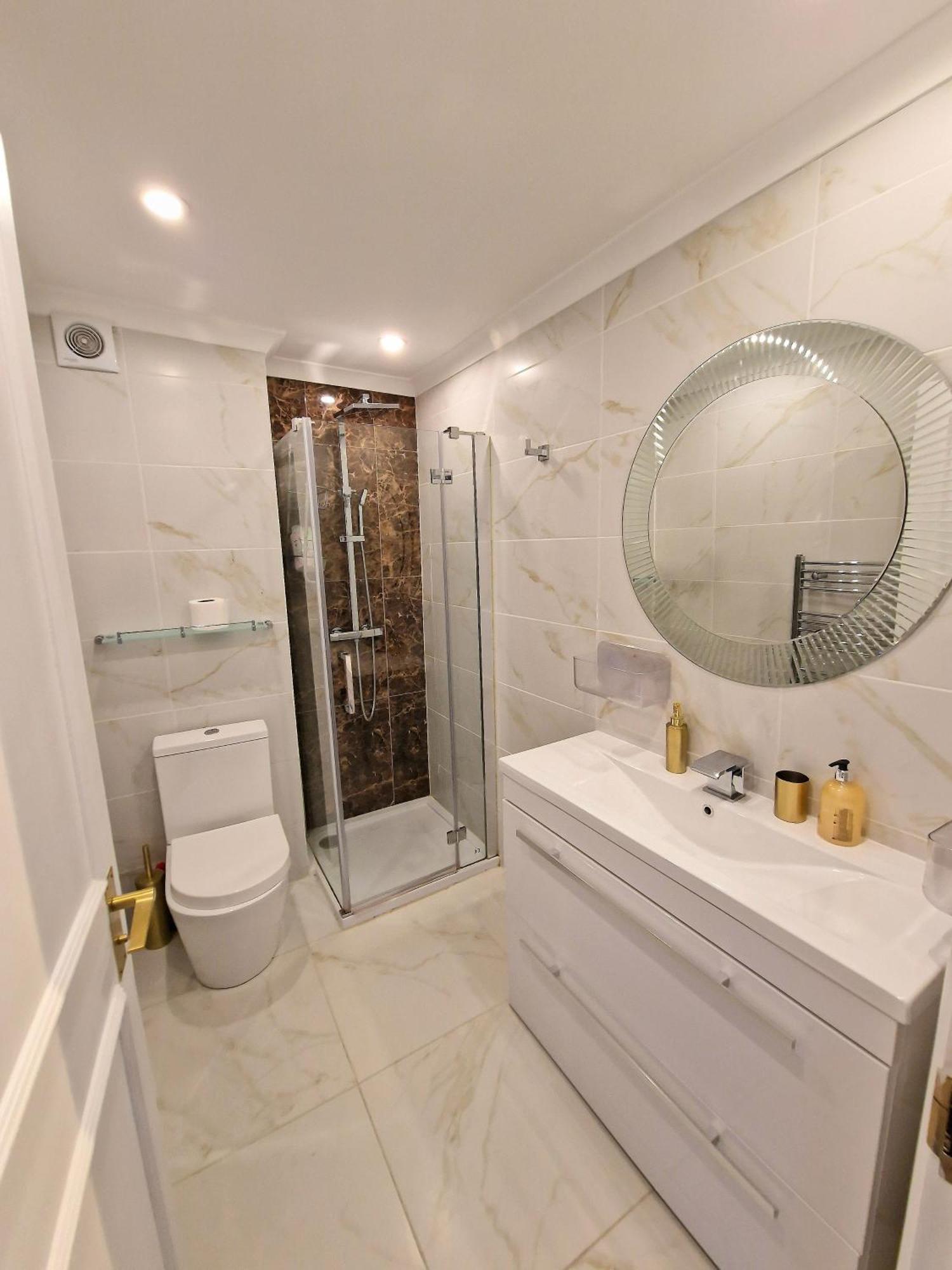 Stylish & Cosy Hyde Park By Tube Metro Stations With Elevator - Lift *