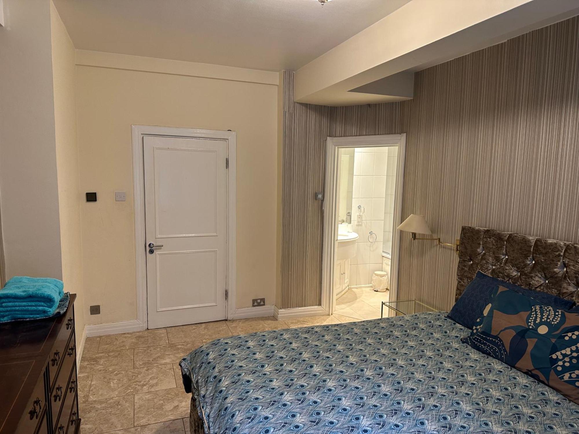 Apartment Prime Location - 2 Beds 3 Bath Flat Knightsbridge *