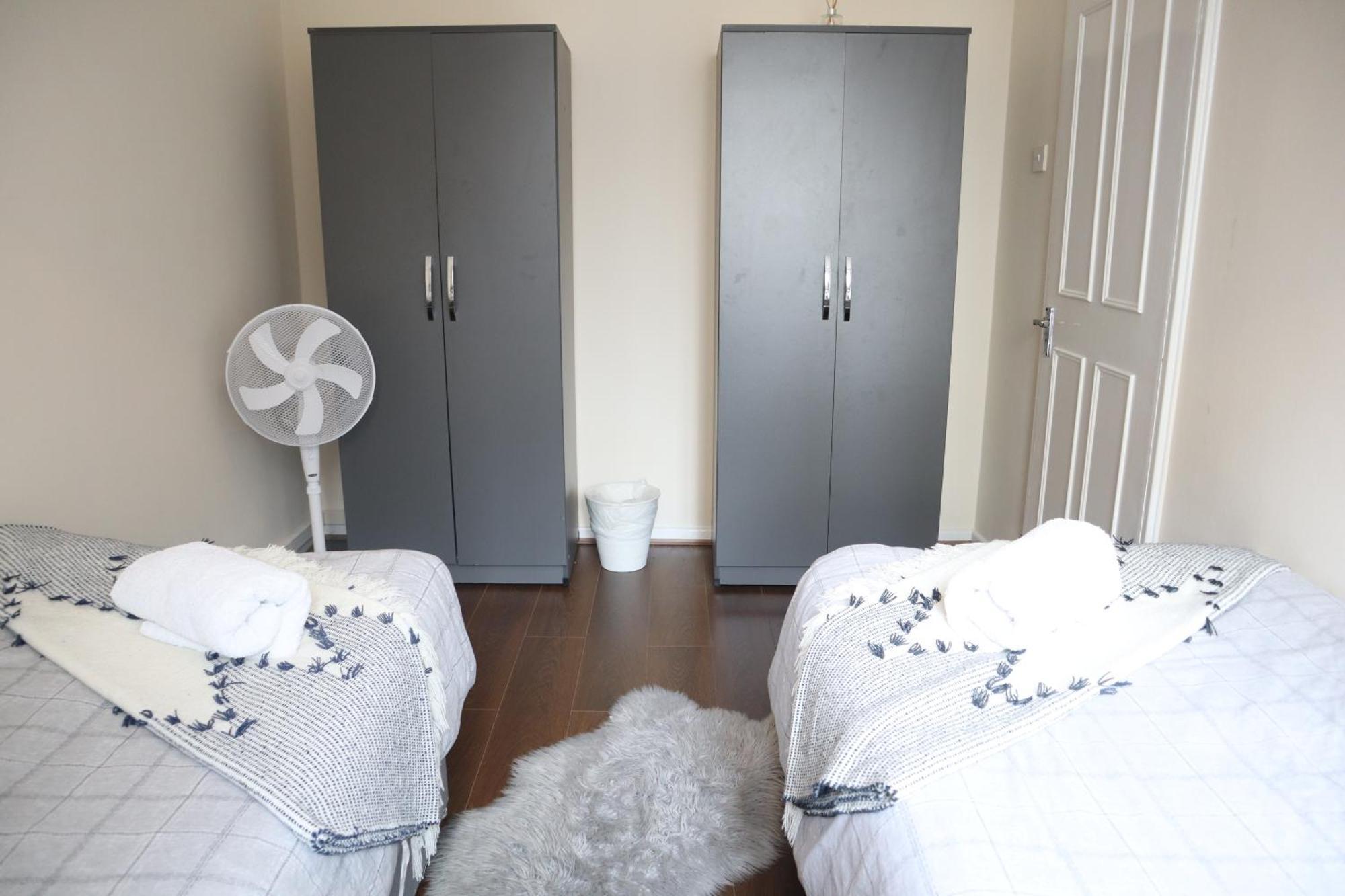 Marble Arch, Oxford Street, Edgware Road Apartment *