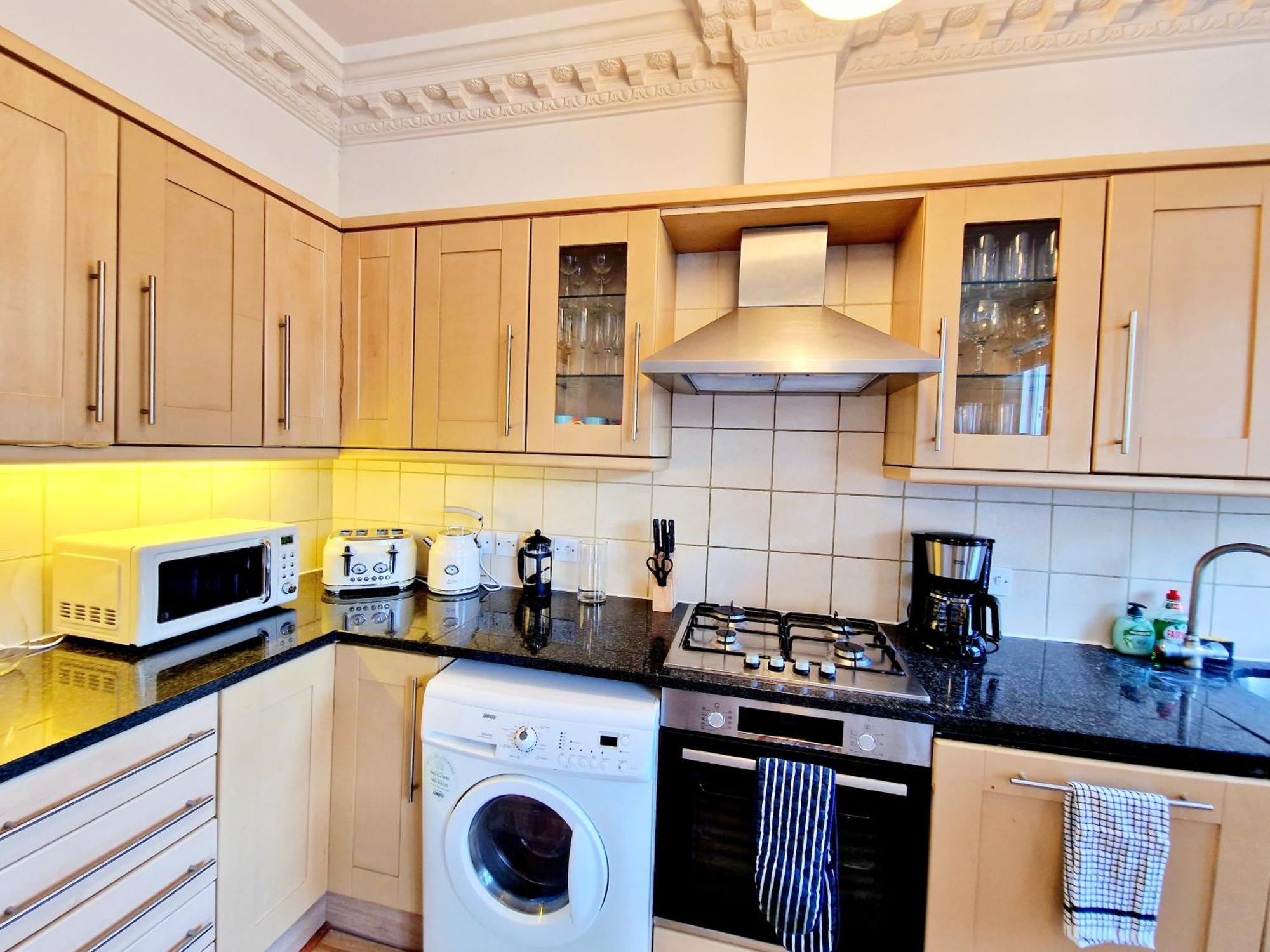Apartment Beautiful Kensington 3 Minutes Walk To Earl's Court Station
