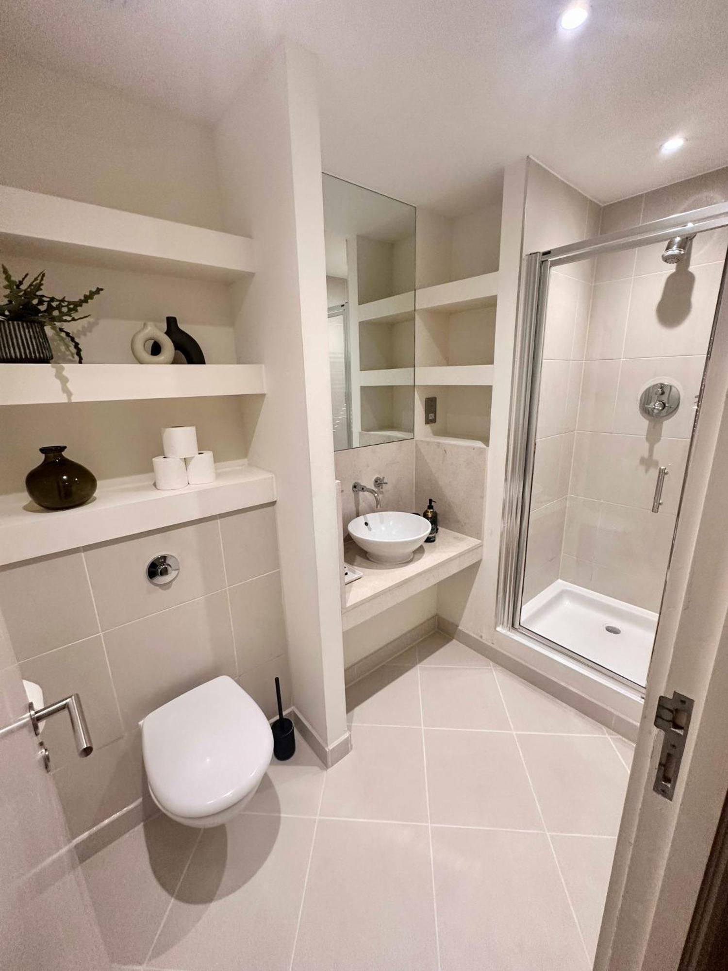 Apartamento New Two Bedroom With Balcony