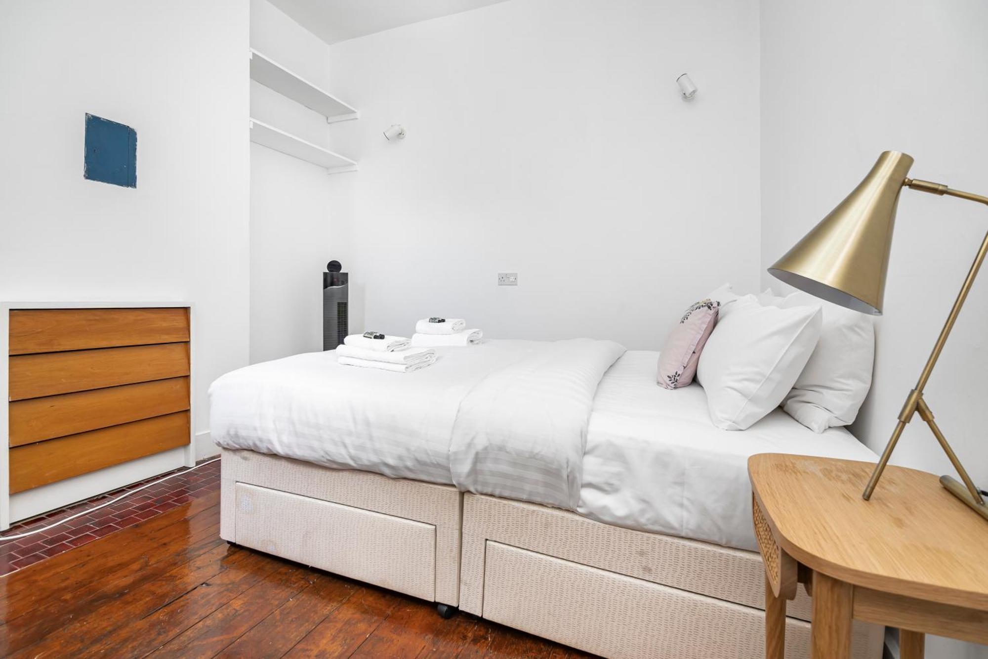 4 Bedroom Edwardian Family House Wgarden, Notting Hill * London