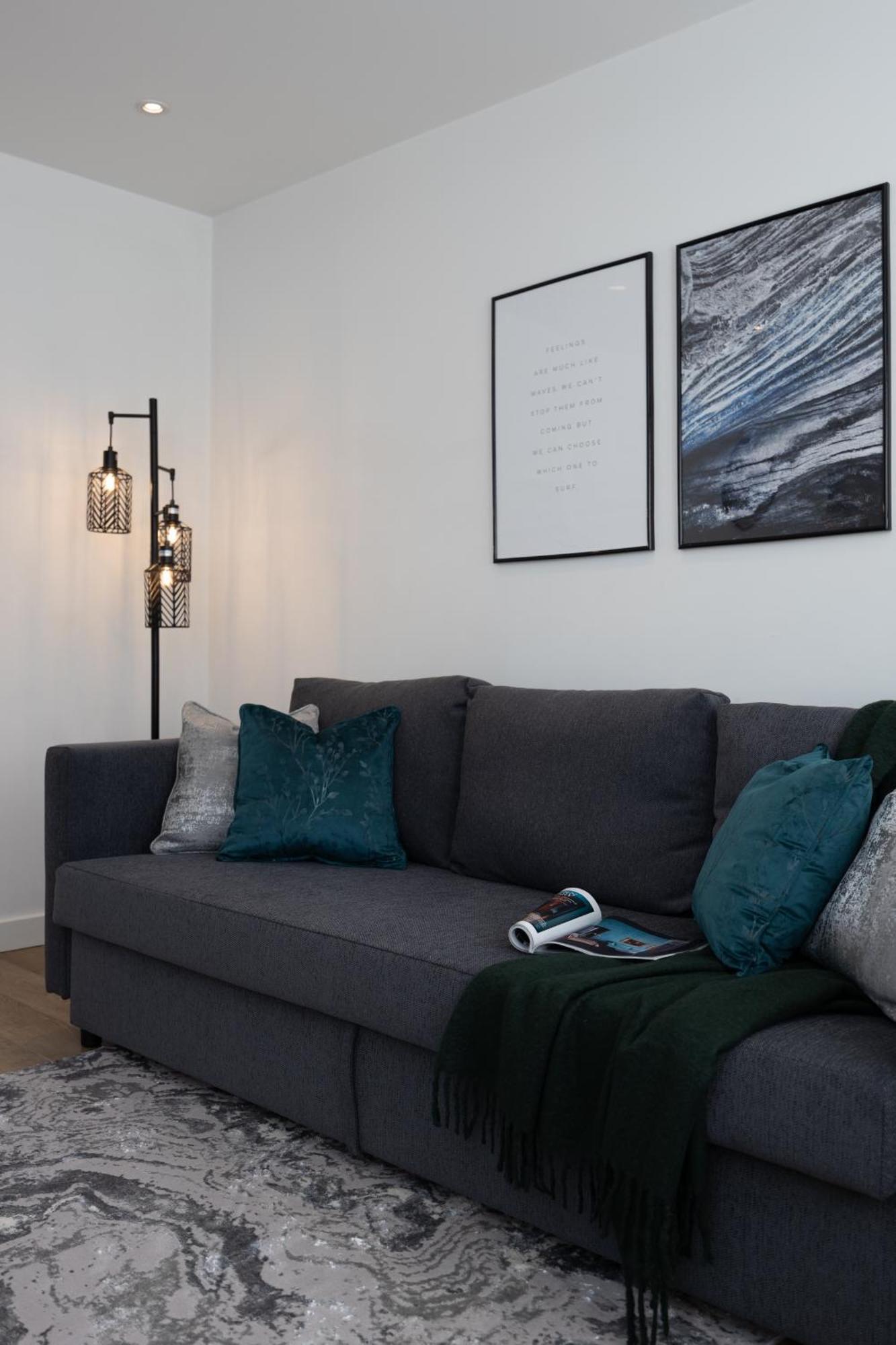 Apartment Contemporary 2-bedroom *