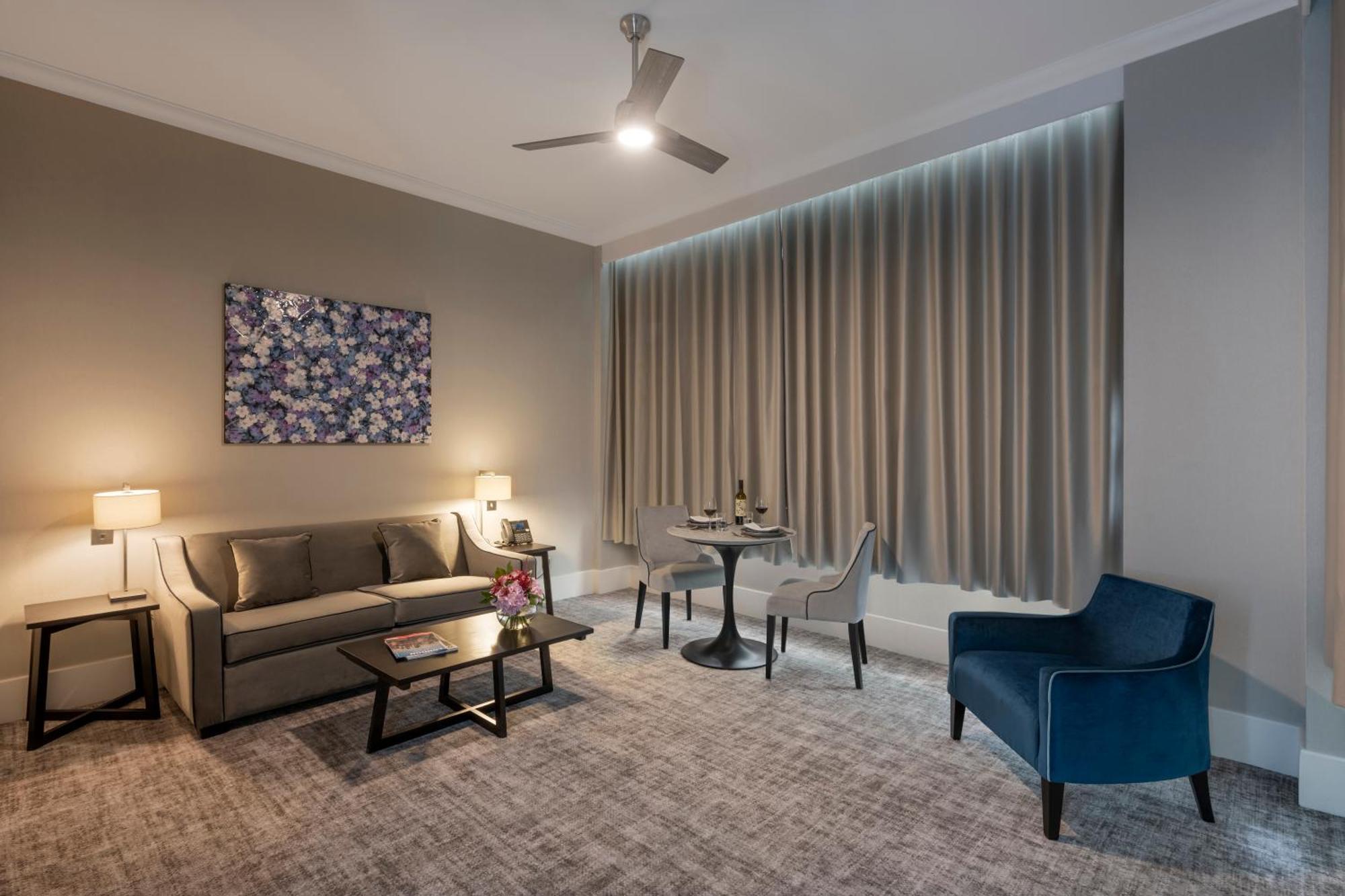 Aparthotel Tower Residences By Blue Orchid
