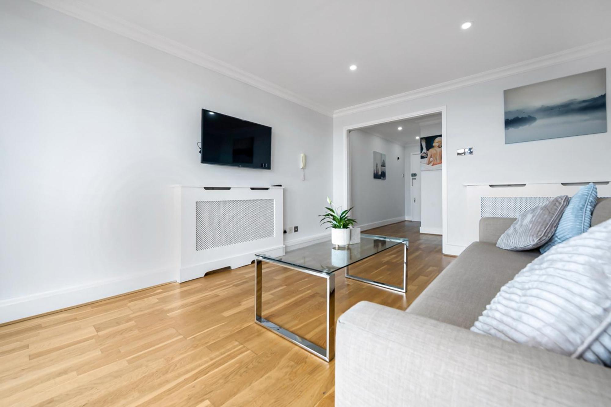 Stunning Flat On King's Road, Chelsea With Balcony Apartment London