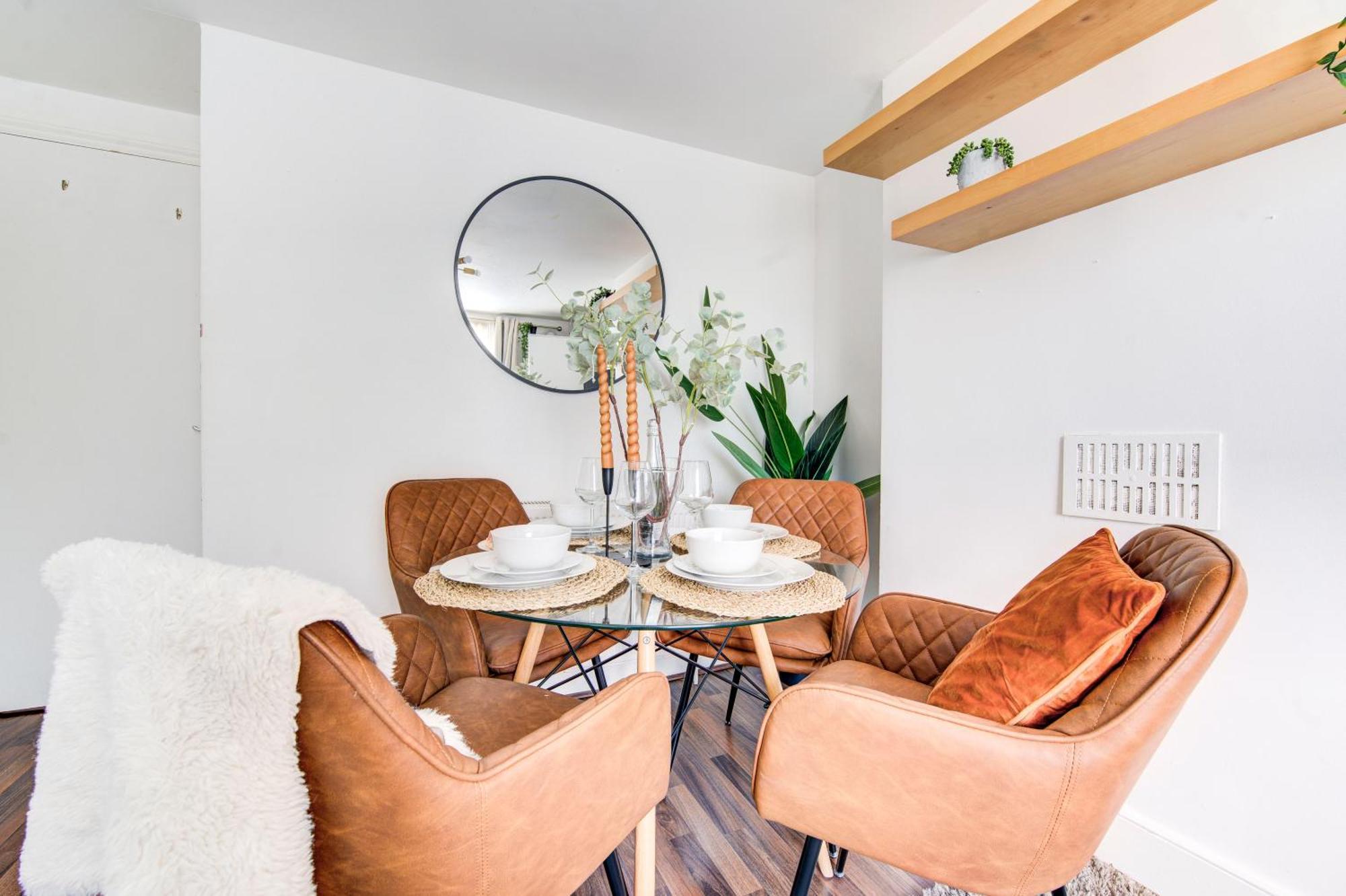 Islington Attic 3 Bedroom Flat Apartment *