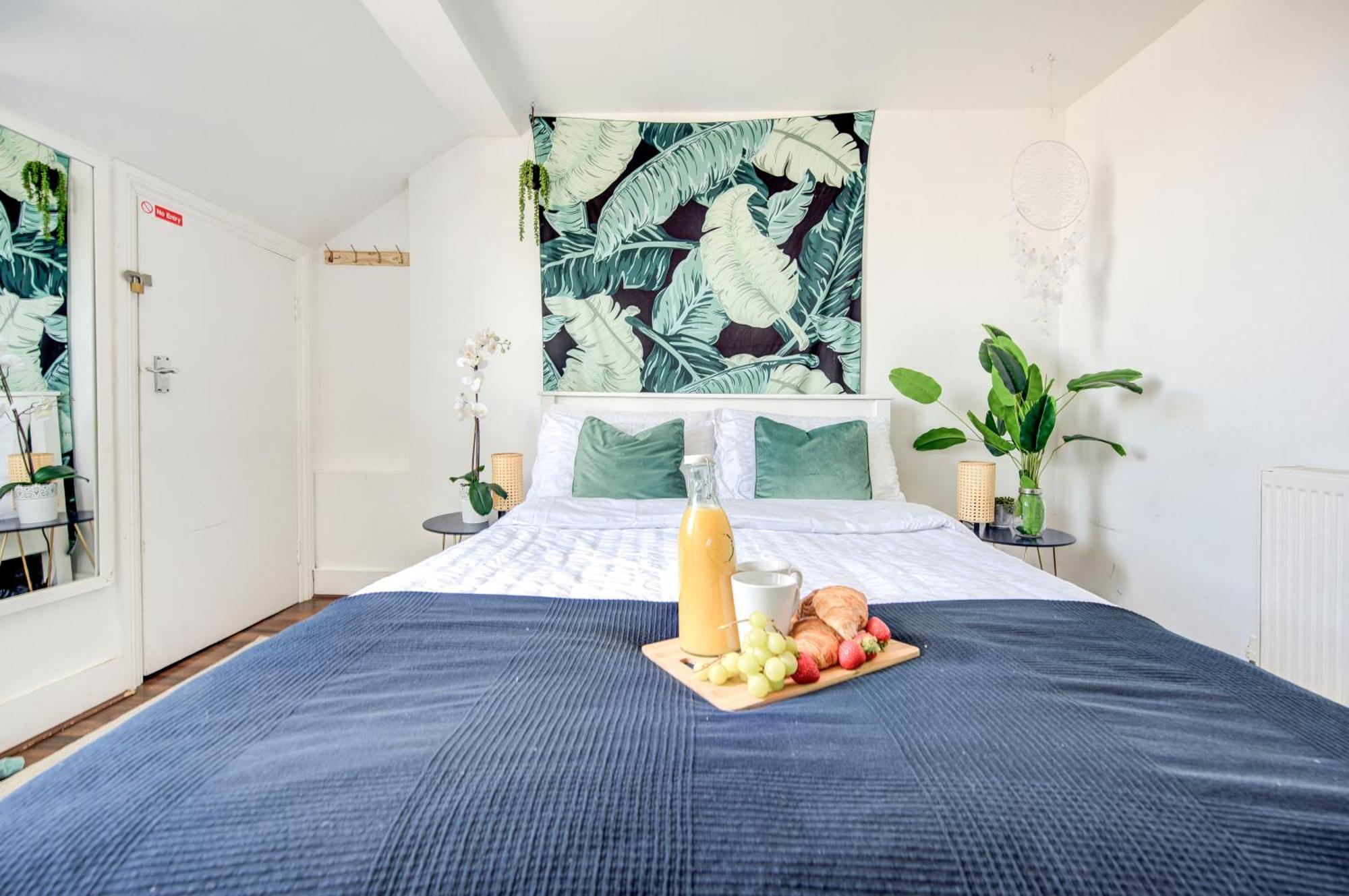 Apartment Islington Attic 3 Bedroom Flat *