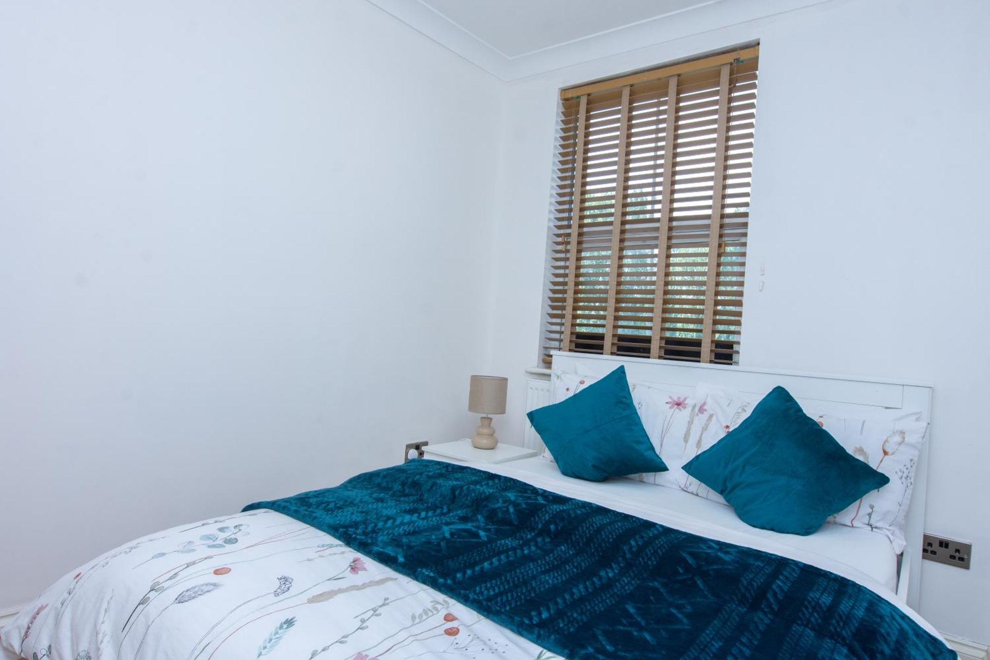 Evergreen Apartments-flat 4, Apartment *