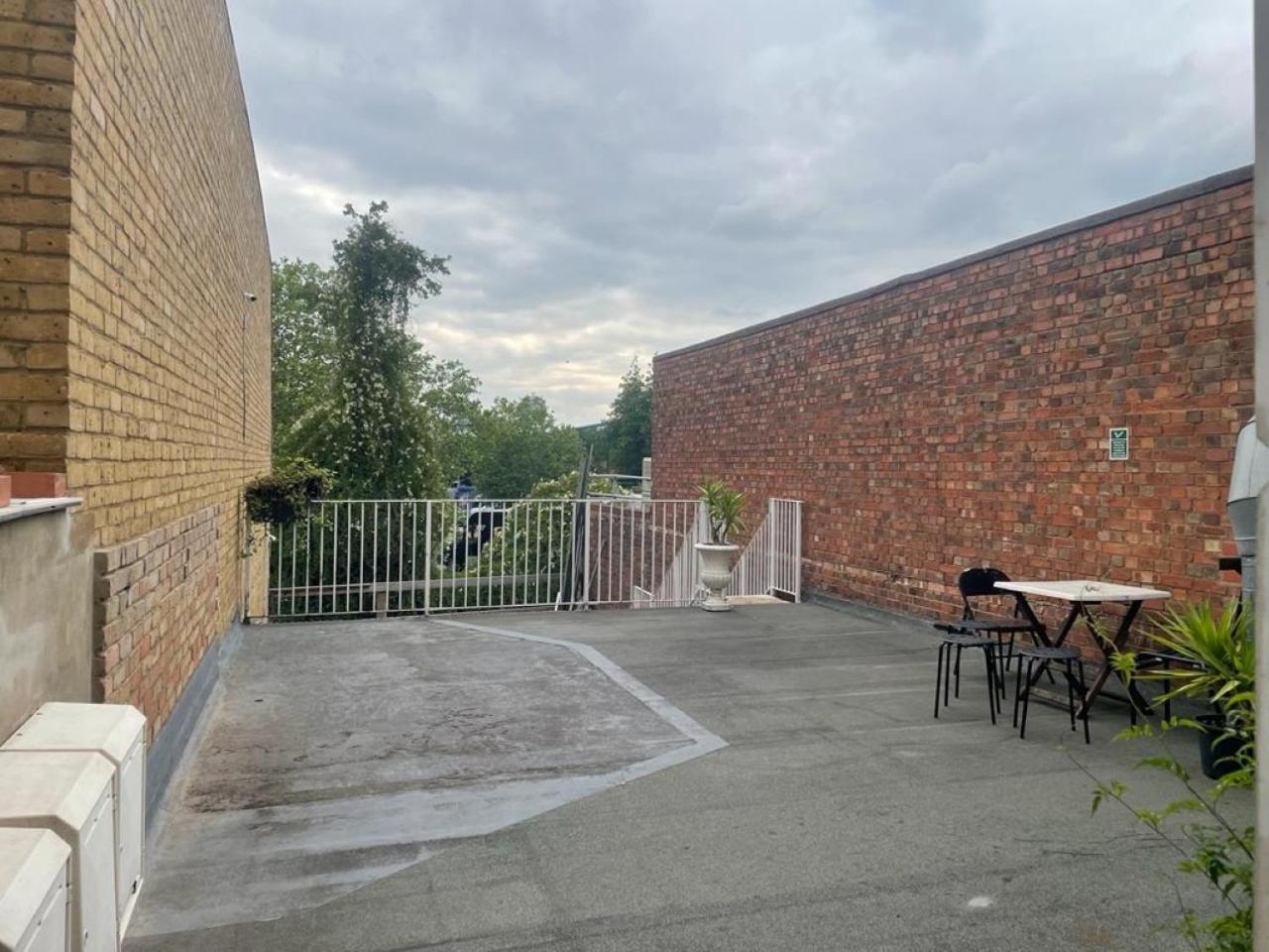Flat Without Kitchen At Kentish Town