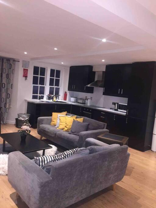 Stunning 3 Bedroom In * London