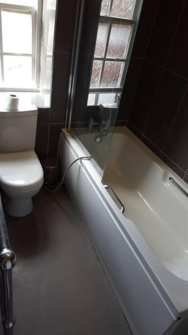 Stunning 3 Bedroom In *