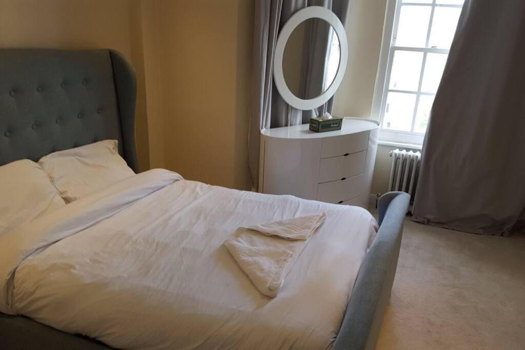 Stunning 3 Bedroom In Apartment