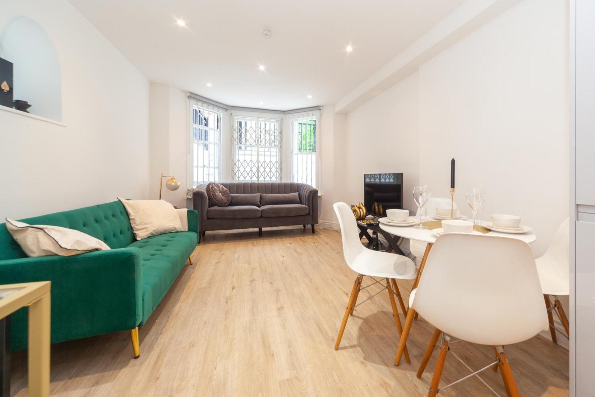 Kensington Luxury Flat With Patio Apartment *