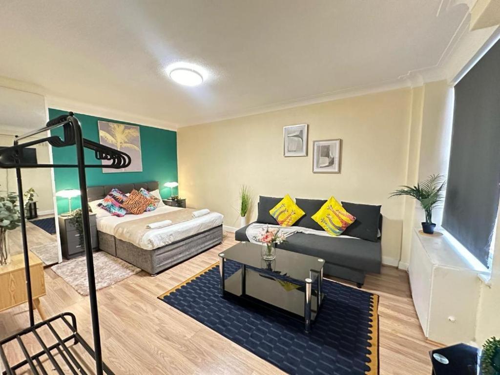 Apartment Hyde Park Studio